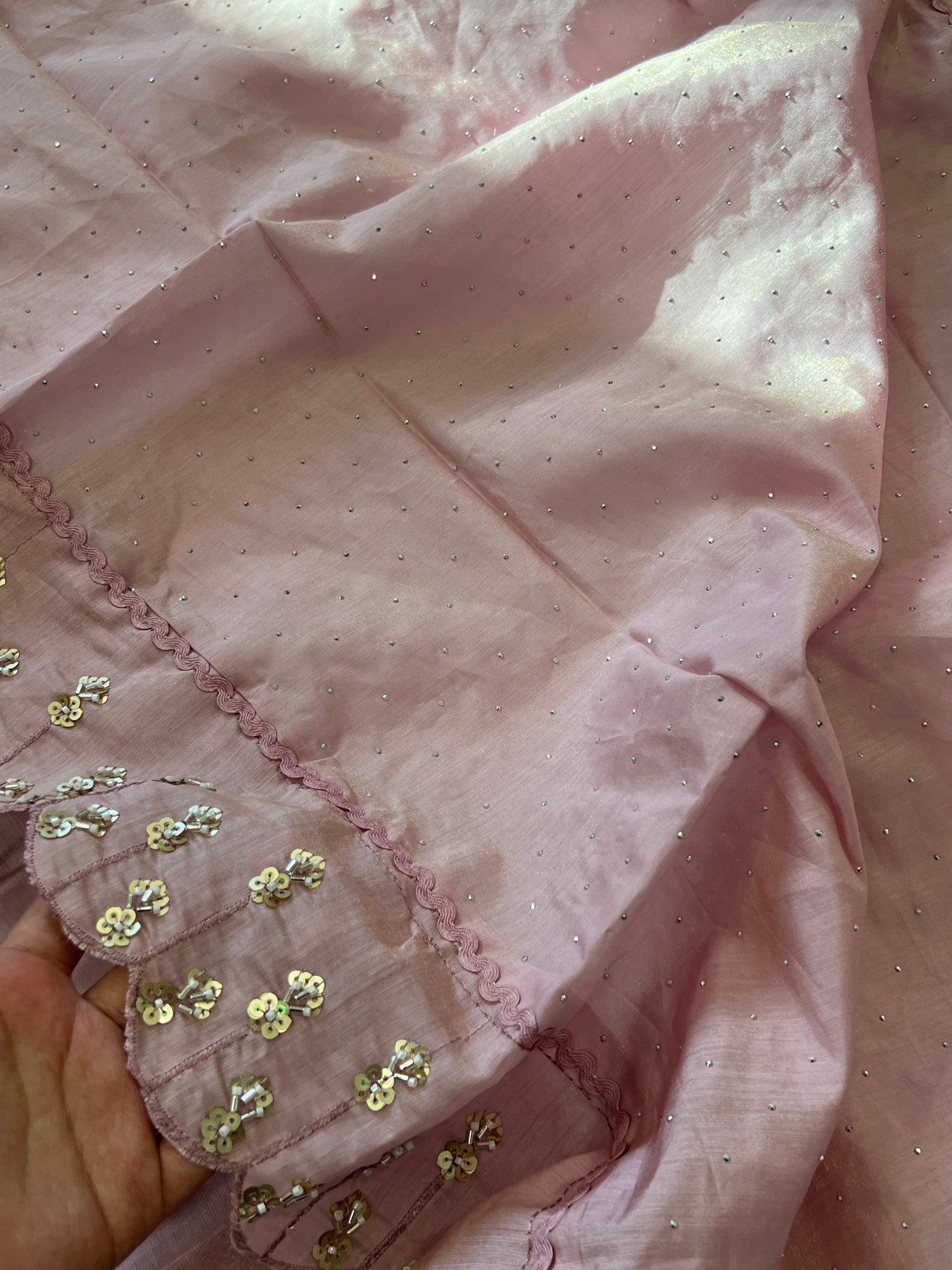 ONION PINK SILK EMBROIDERY SUIT