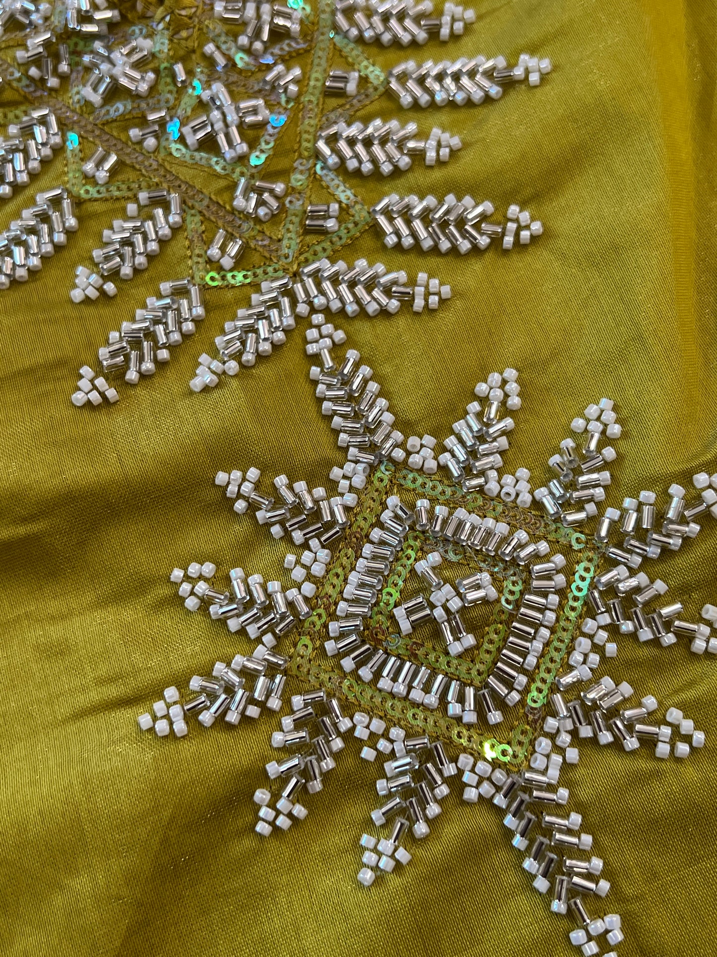 GREEN SILK EMBROIDERY SUIT