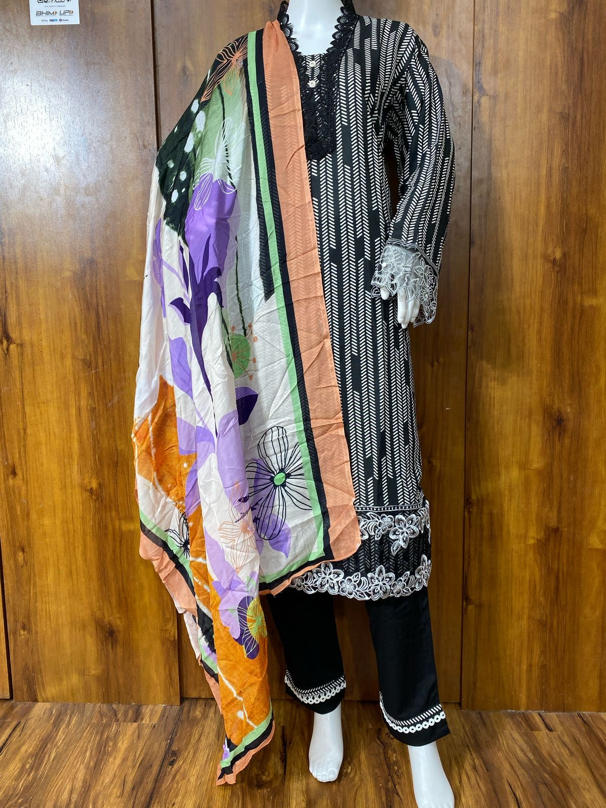 MAHAM LAWN READYMADE SUIT 2