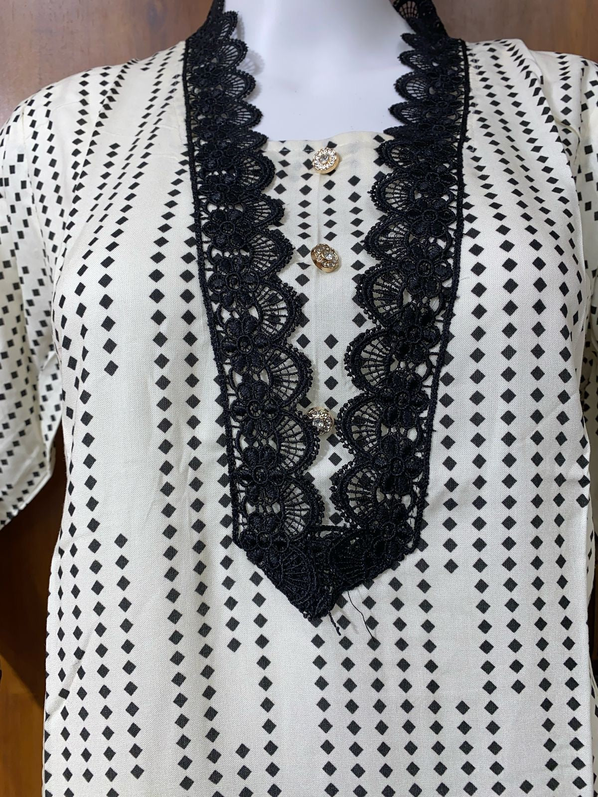 MAHAM LAWN READYMADE SUIT 6