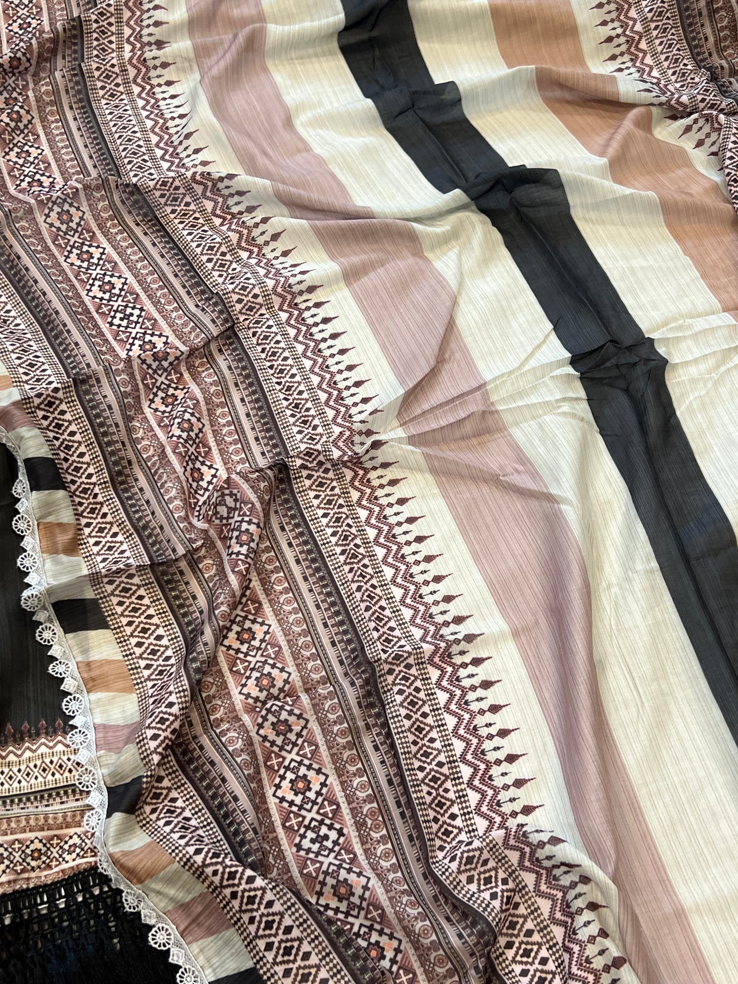 SABA LAHERIYA SOFT COTTON SUIT
