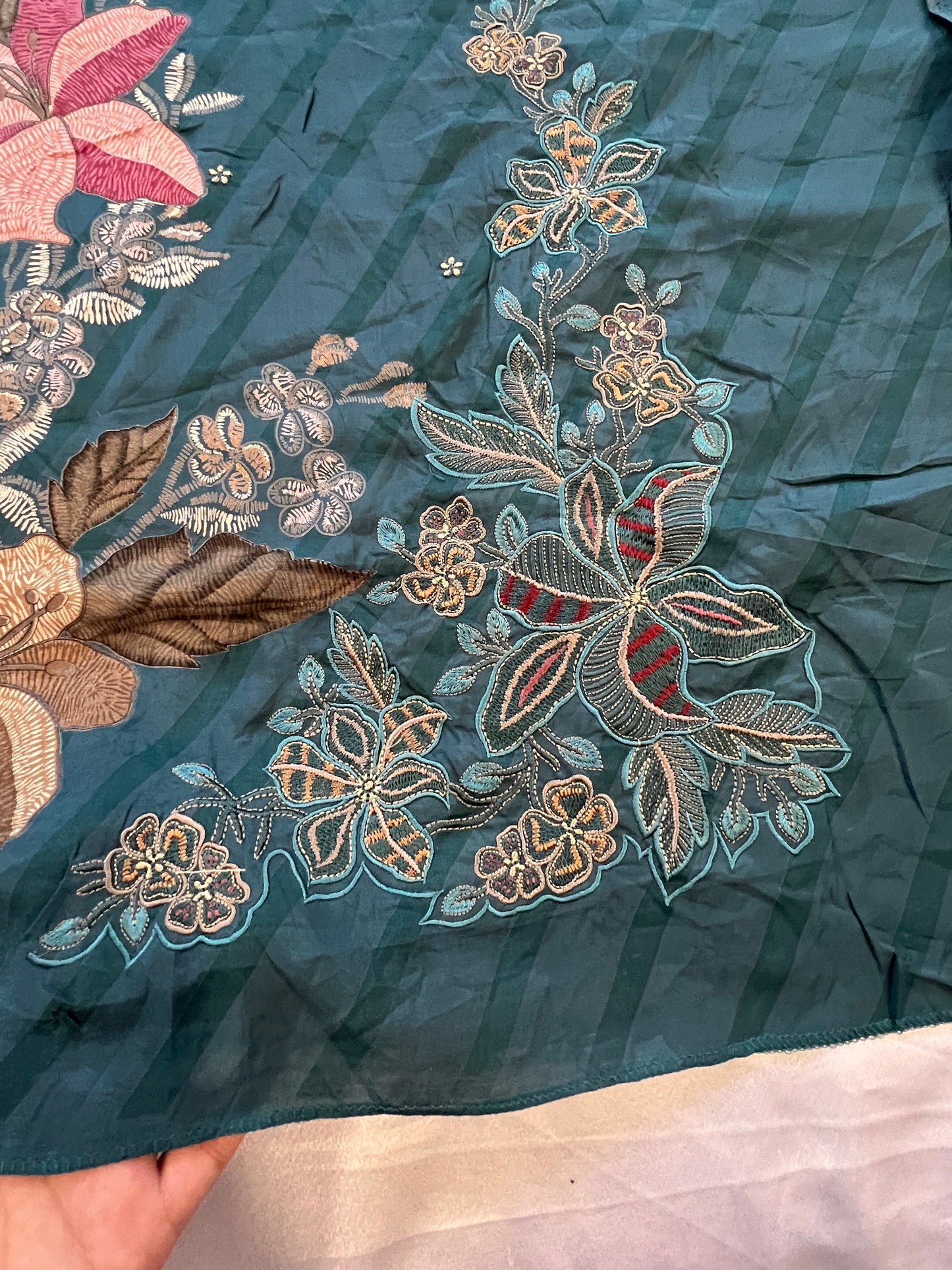 QUEEN BLUE MUSLIN EMBROIDERY SUIT