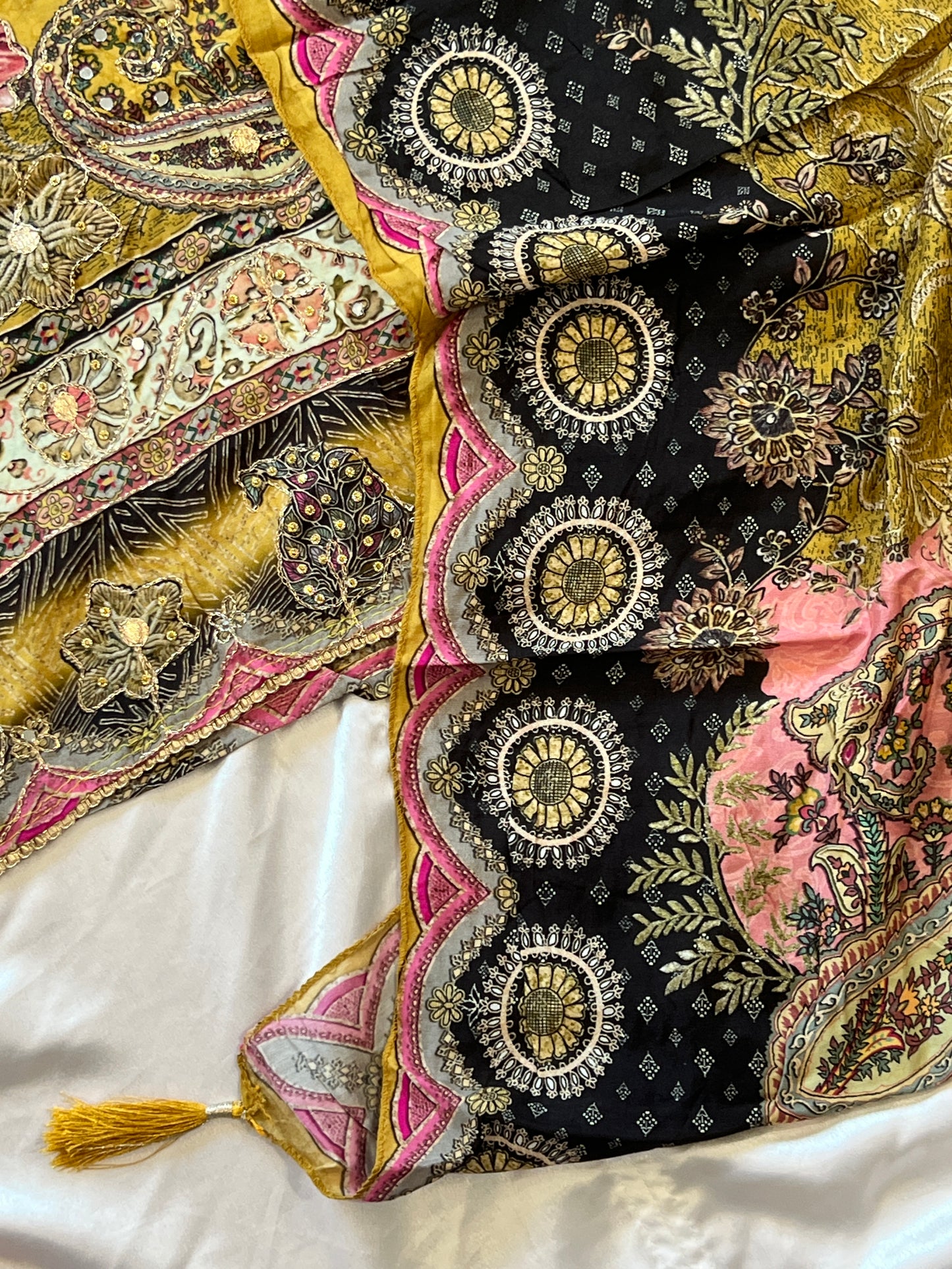 MUSTERED MUSLIN HAND WORK EMBROIDERY SUIT 150