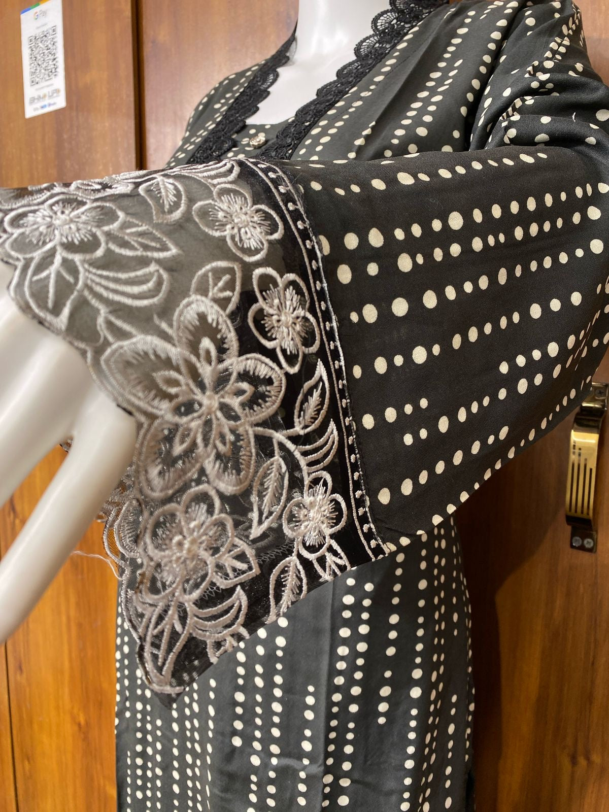 MAHAM LAWN READYMADE SUIT 4