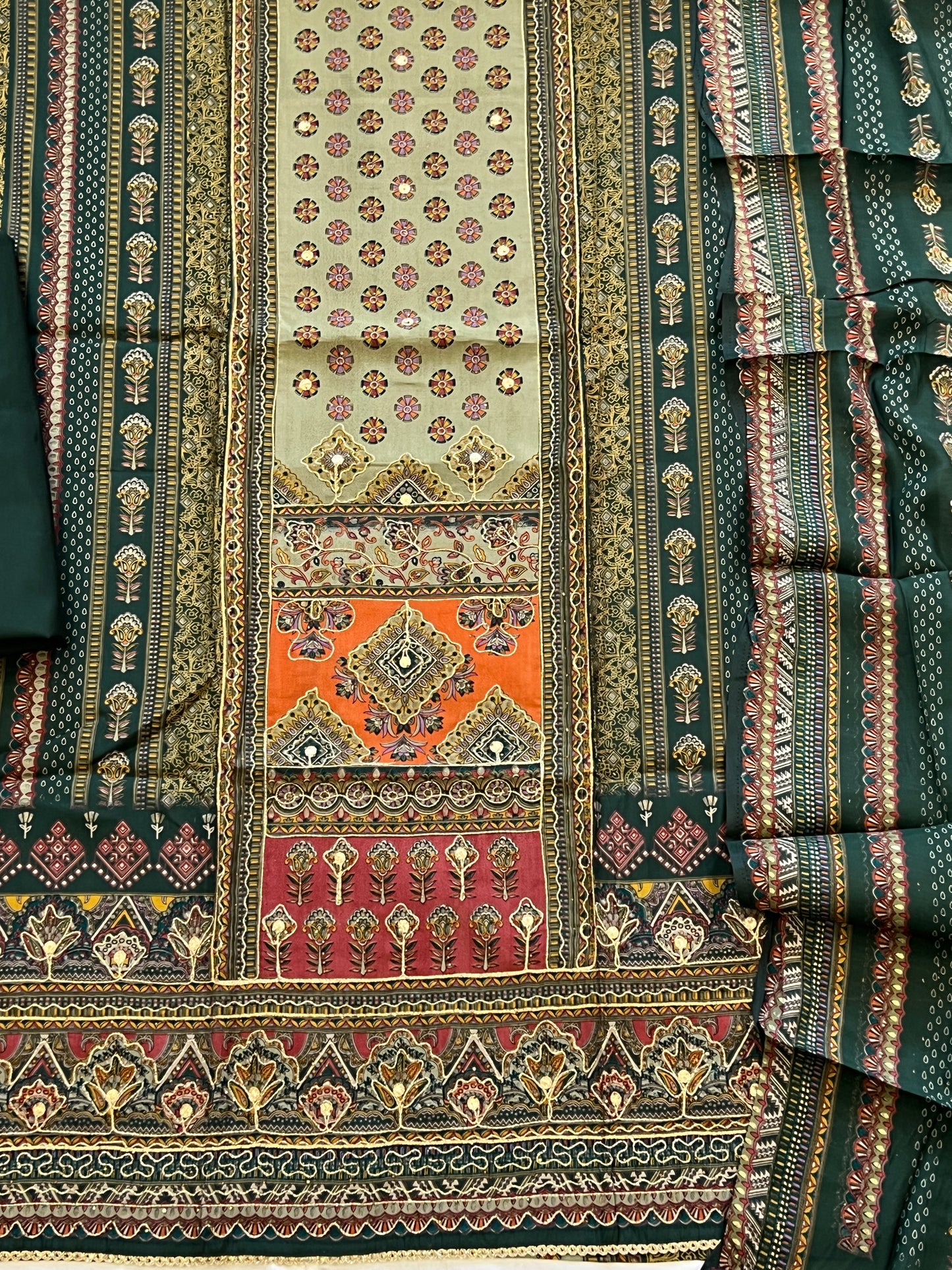 GREEN NAYAB MUSLIN EMBROIDERY SUIT