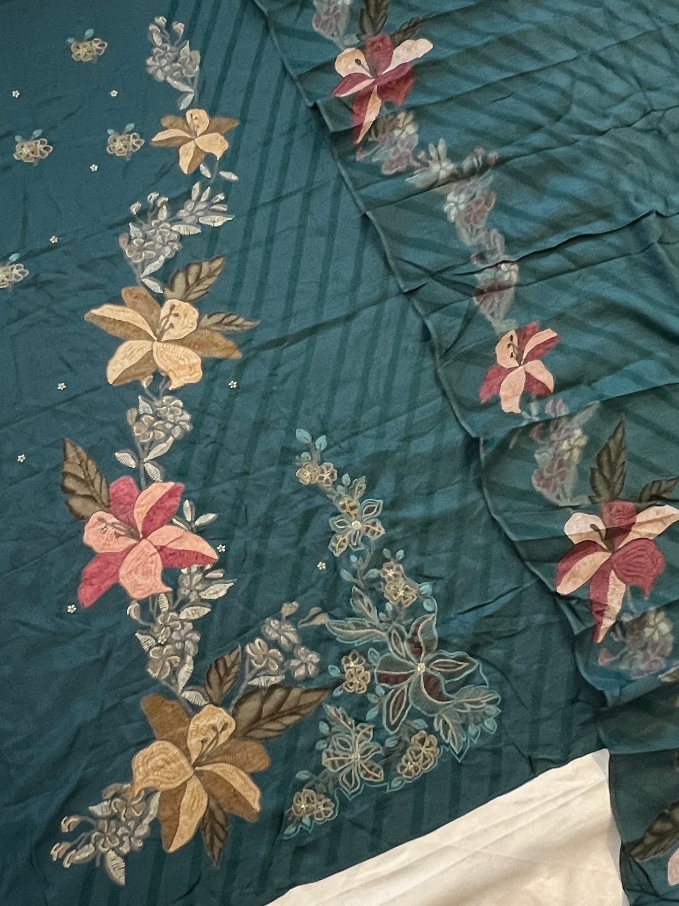 QUEEN BLUE MUSLIN EMBROIDERY SUIT