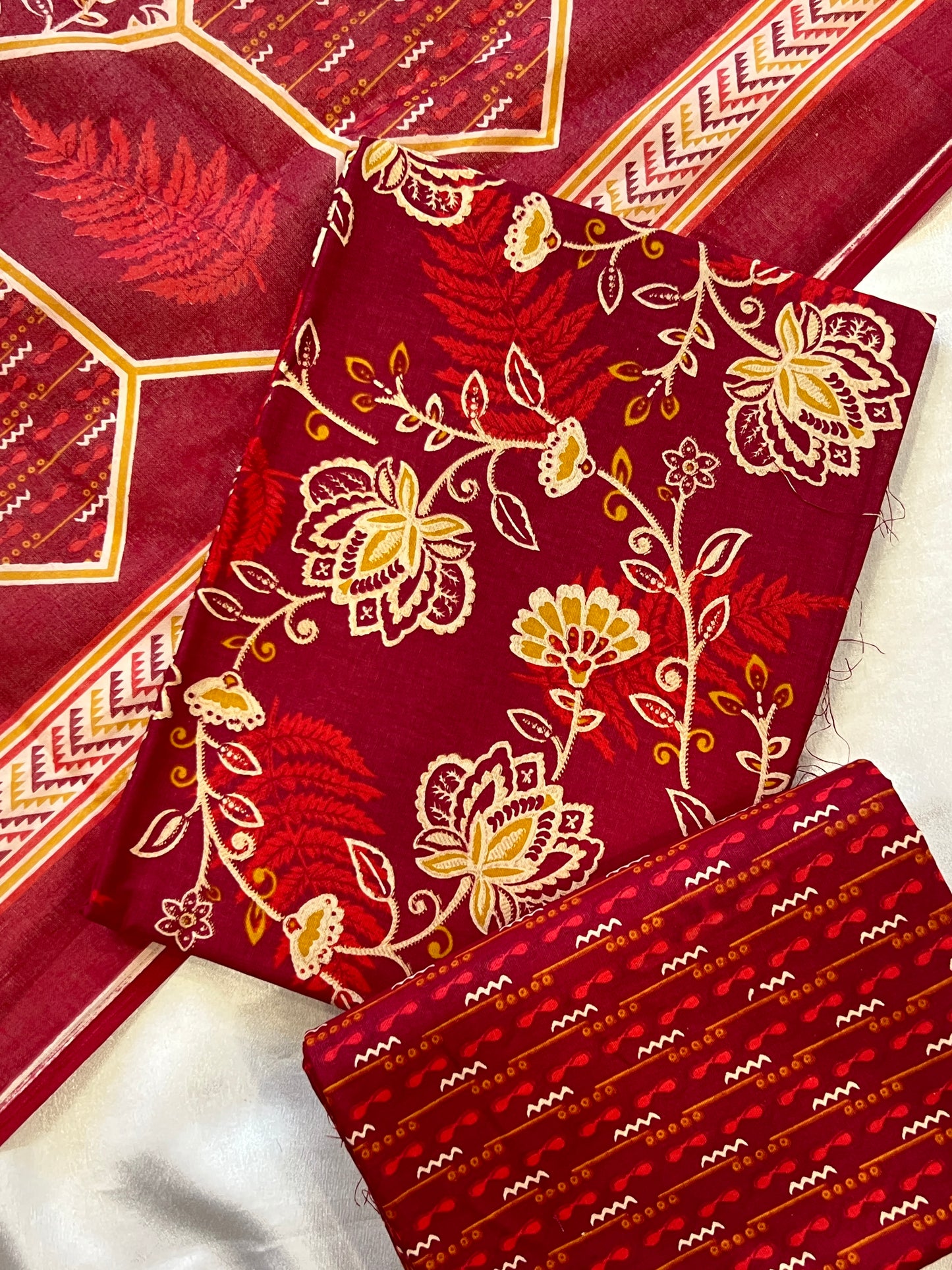 MS LAWN PRINTED SUIT 1