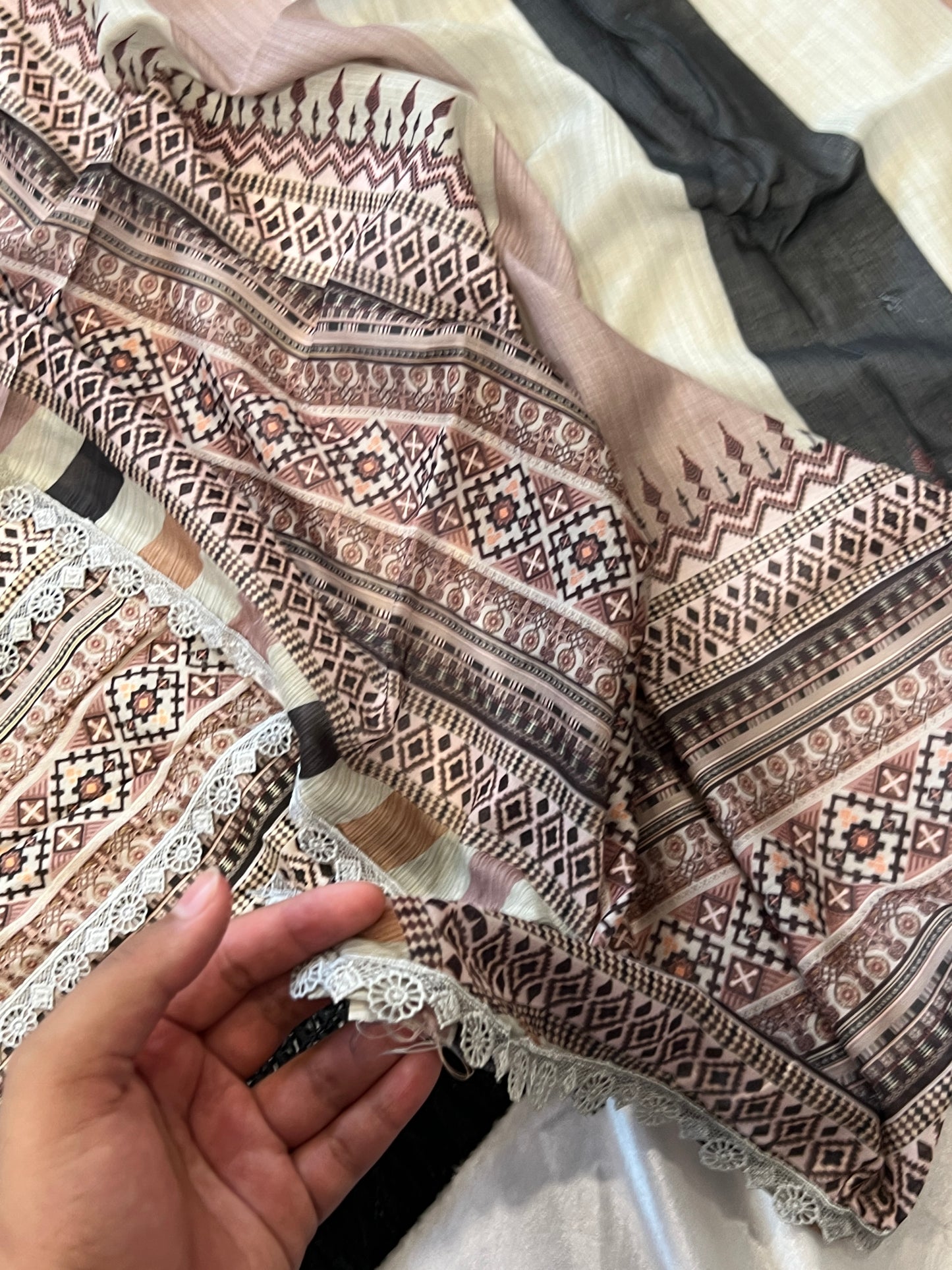 SABA LAHERIYA SOFT COTTON SUIT