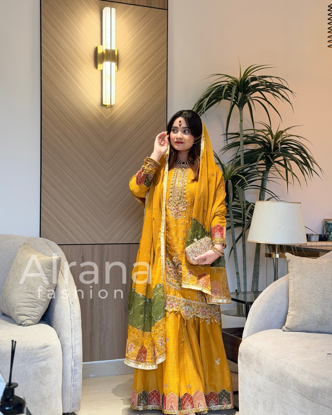 HARSHA MUSTERED GARARA SUIT Q