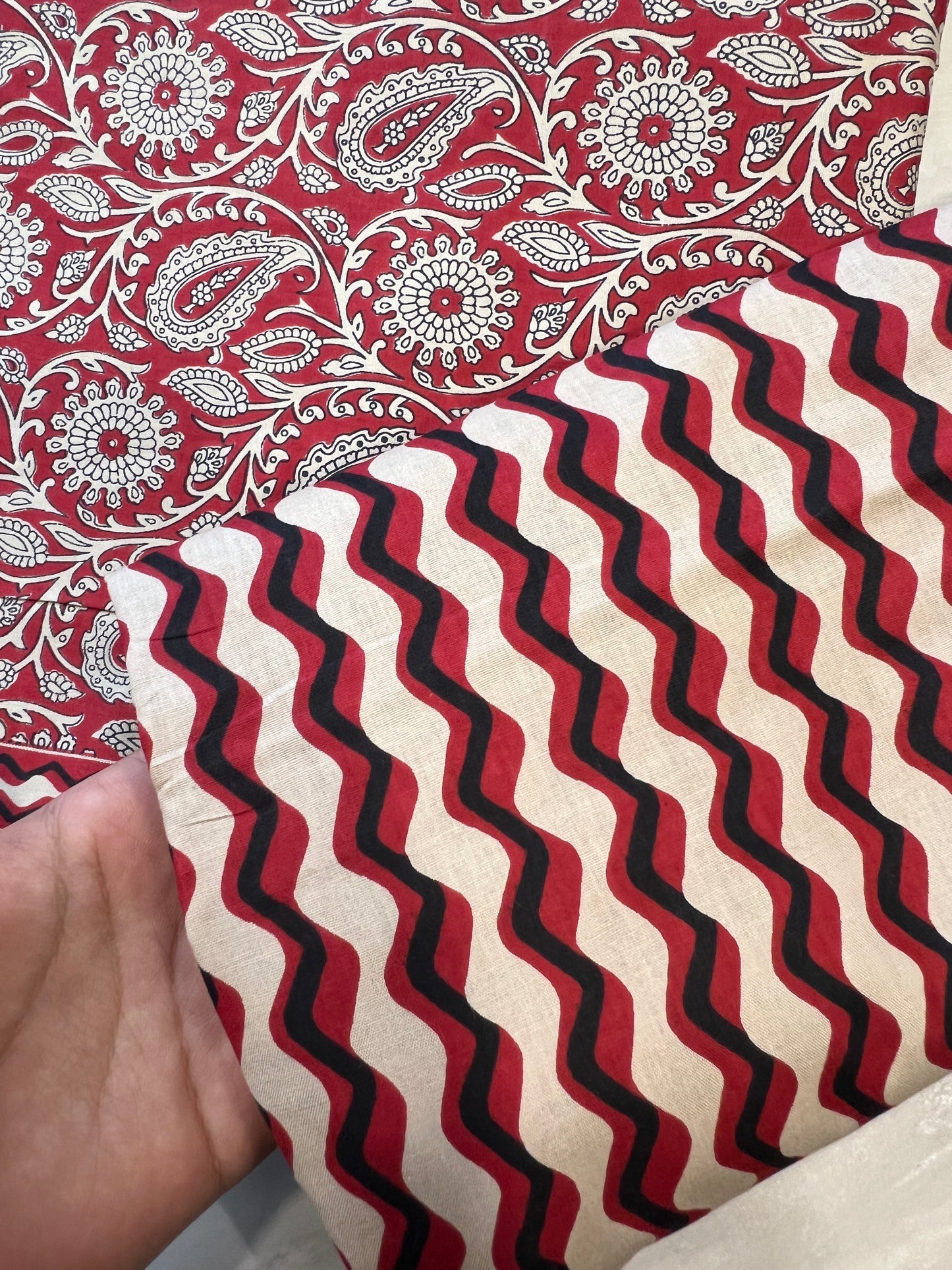 DT LAWN PRINTED SUIT 1