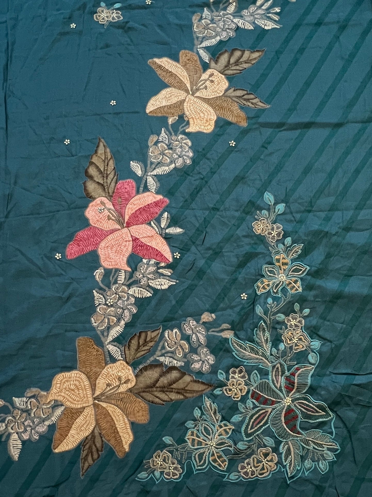 QUEEN BLUE MUSLIN EMBROIDERY SUIT
