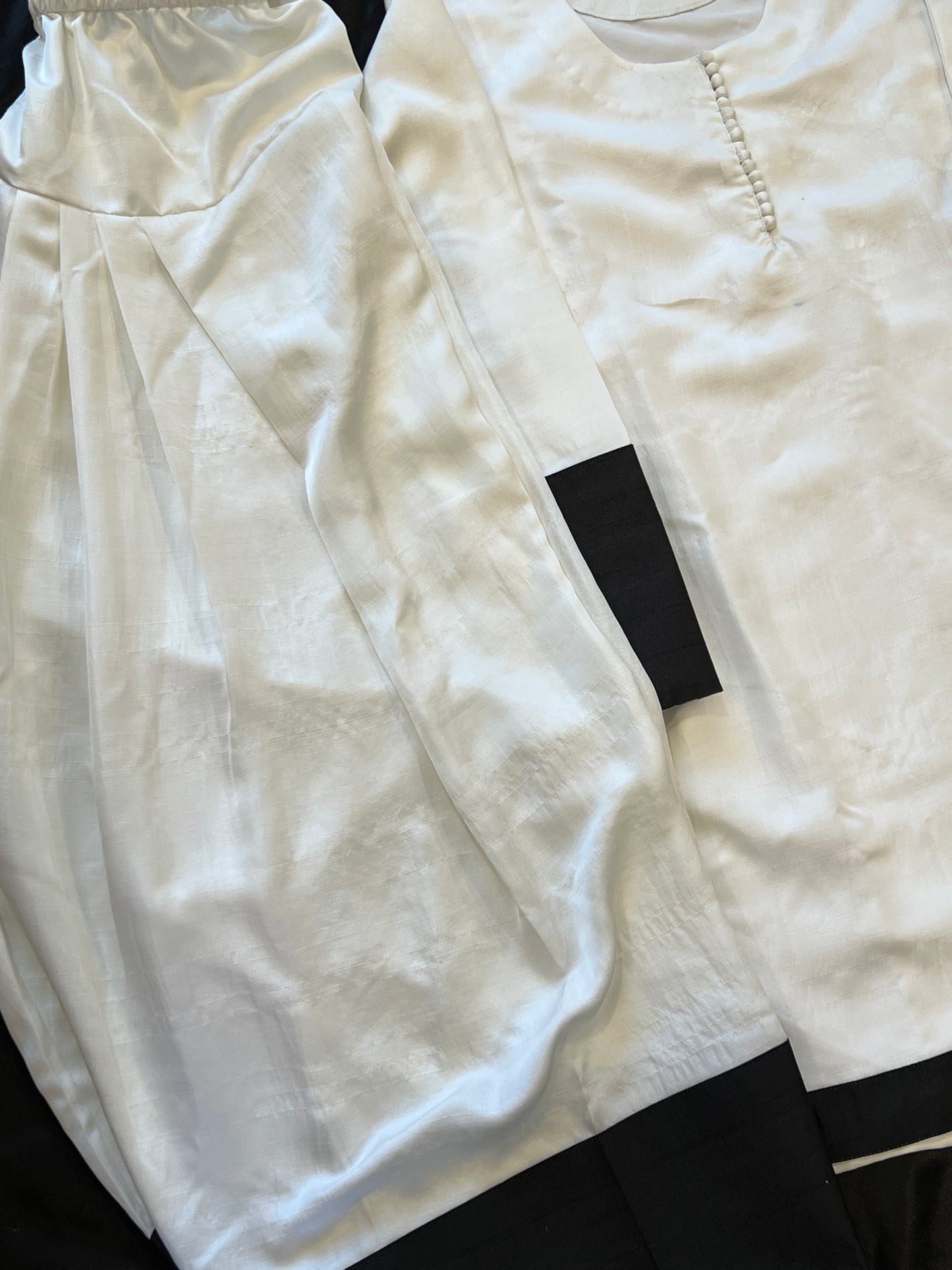 OFF-WHITE FARSHI SHALWAR