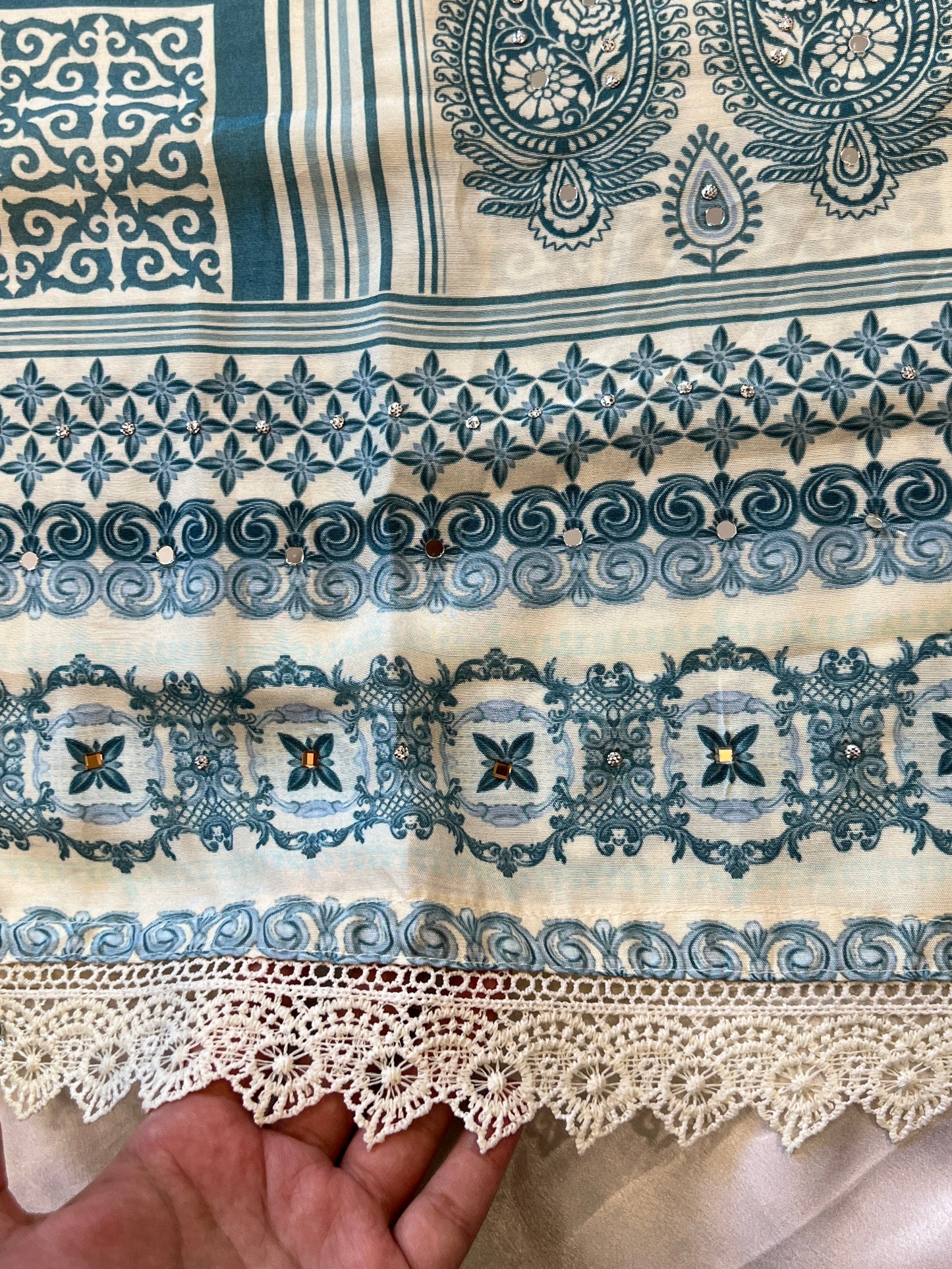 SF MUSLIN READYMADE SUIT 700