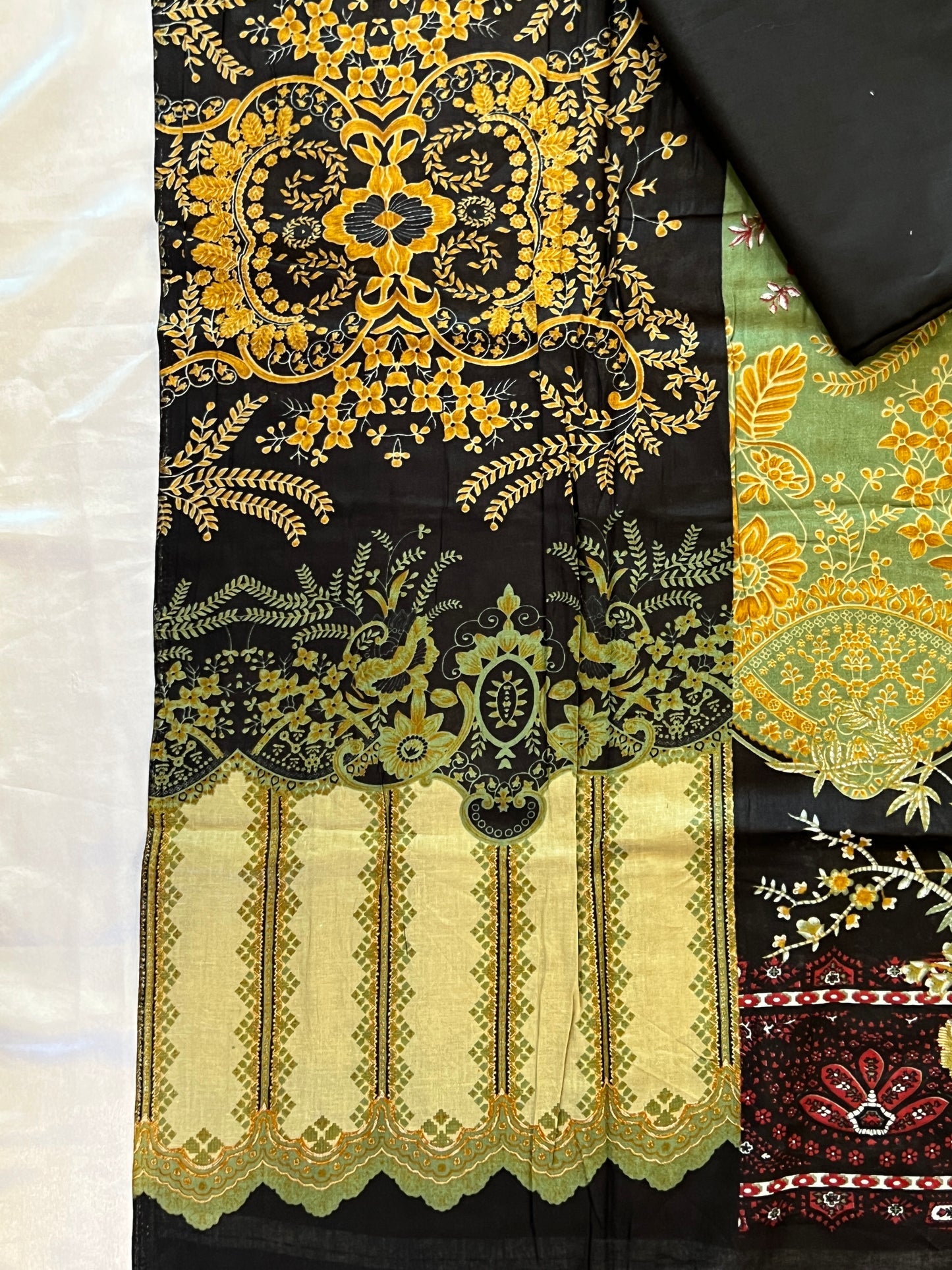 HARSHA BIN SAEED LAWN EMBROIDERY SUIT