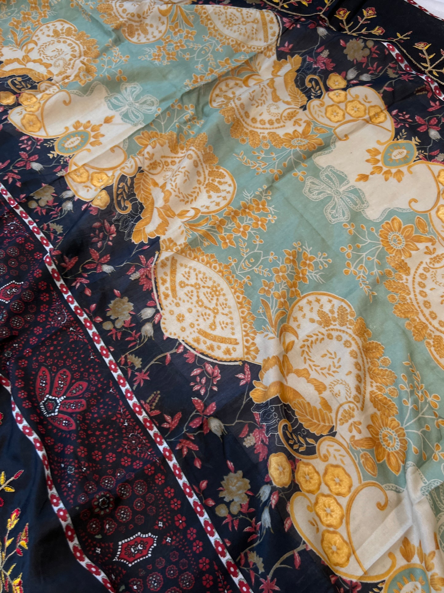 HARSHA BIN SAEED LAWN EMBROIDERY SUIT