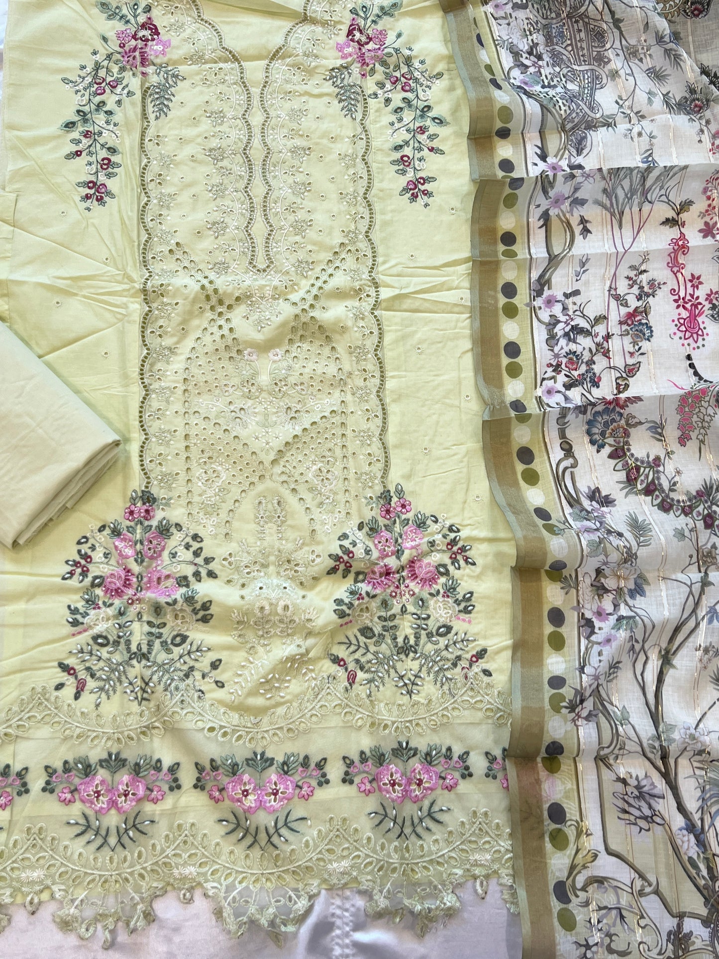 GREEN HANIA LAWN COTTON EMBROIDERY SUIT
