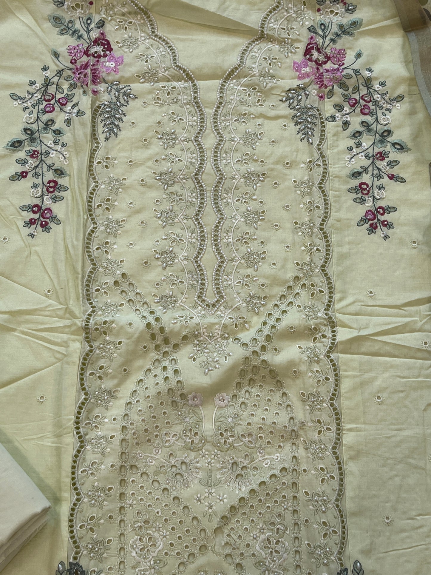 GREEN HANIA LAWN COTTON EMBROIDERY SUIT
