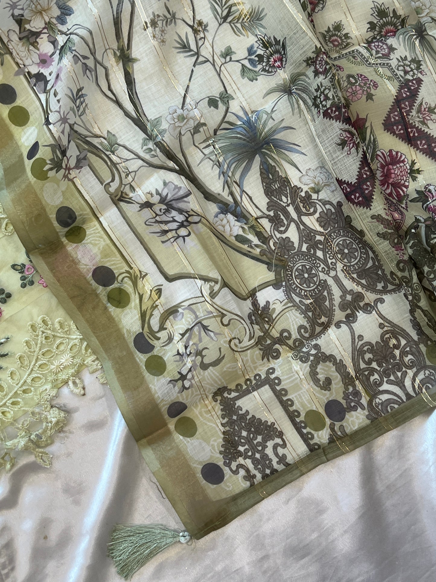 GREEN HANIA LAWN COTTON EMBROIDERY SUIT
