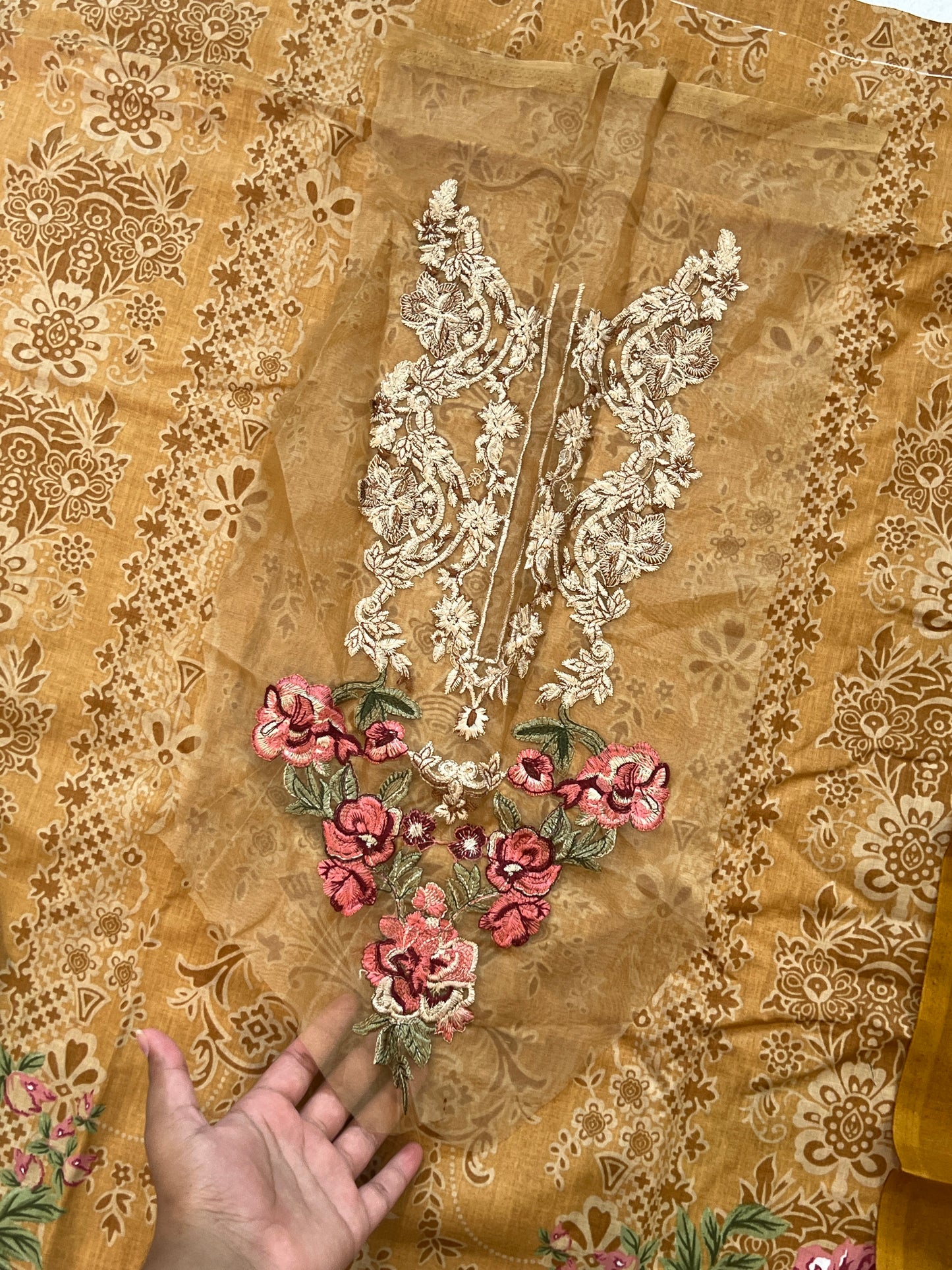 JADE COTTON EMBROIDERY SUIT 10