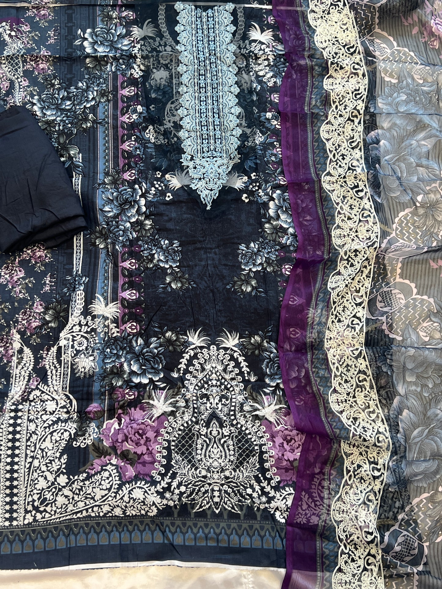 JADE COTTON EMBROIDERY SUIT 13