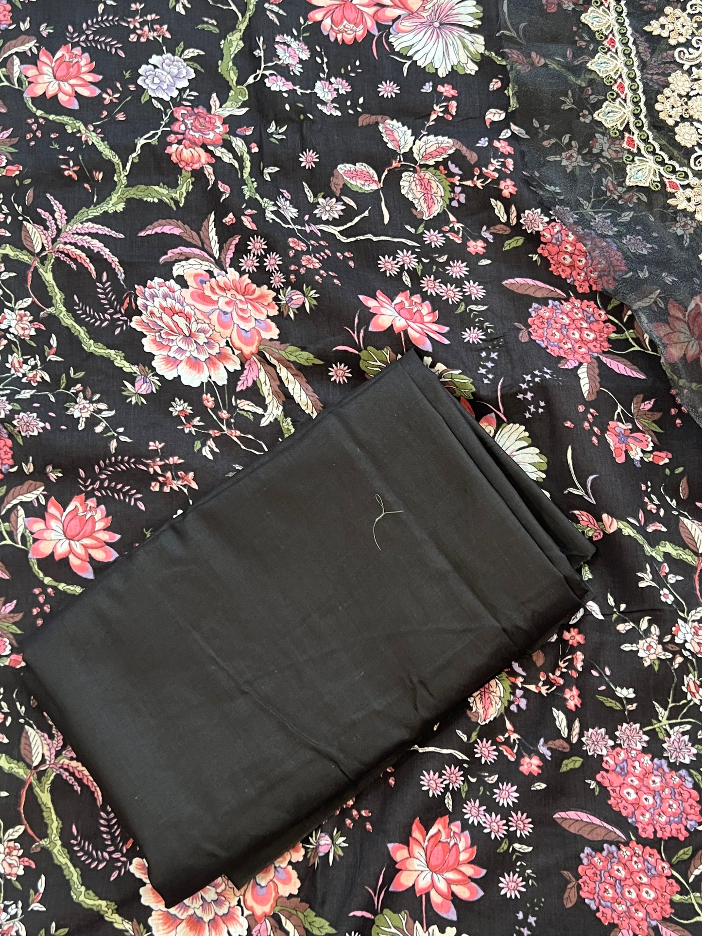 JADE COTTON EMBROIDERY SUIT 12