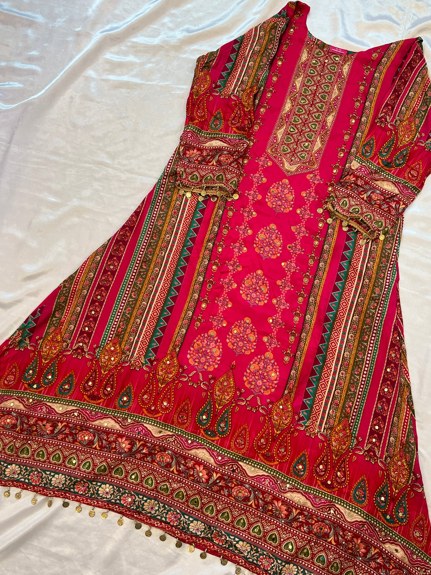 RAHI CREPE READYMADE SUIT