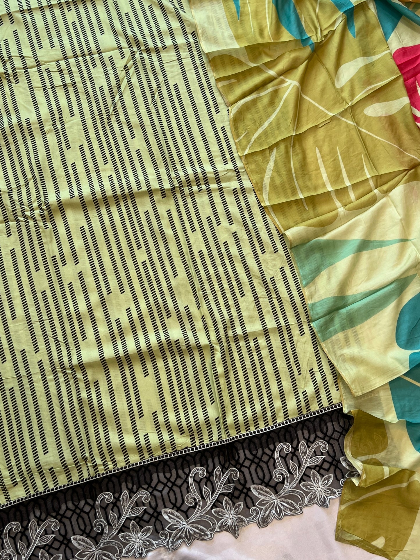 GREEN MAHAM SOFT COTTON EMBROIDER SUIT