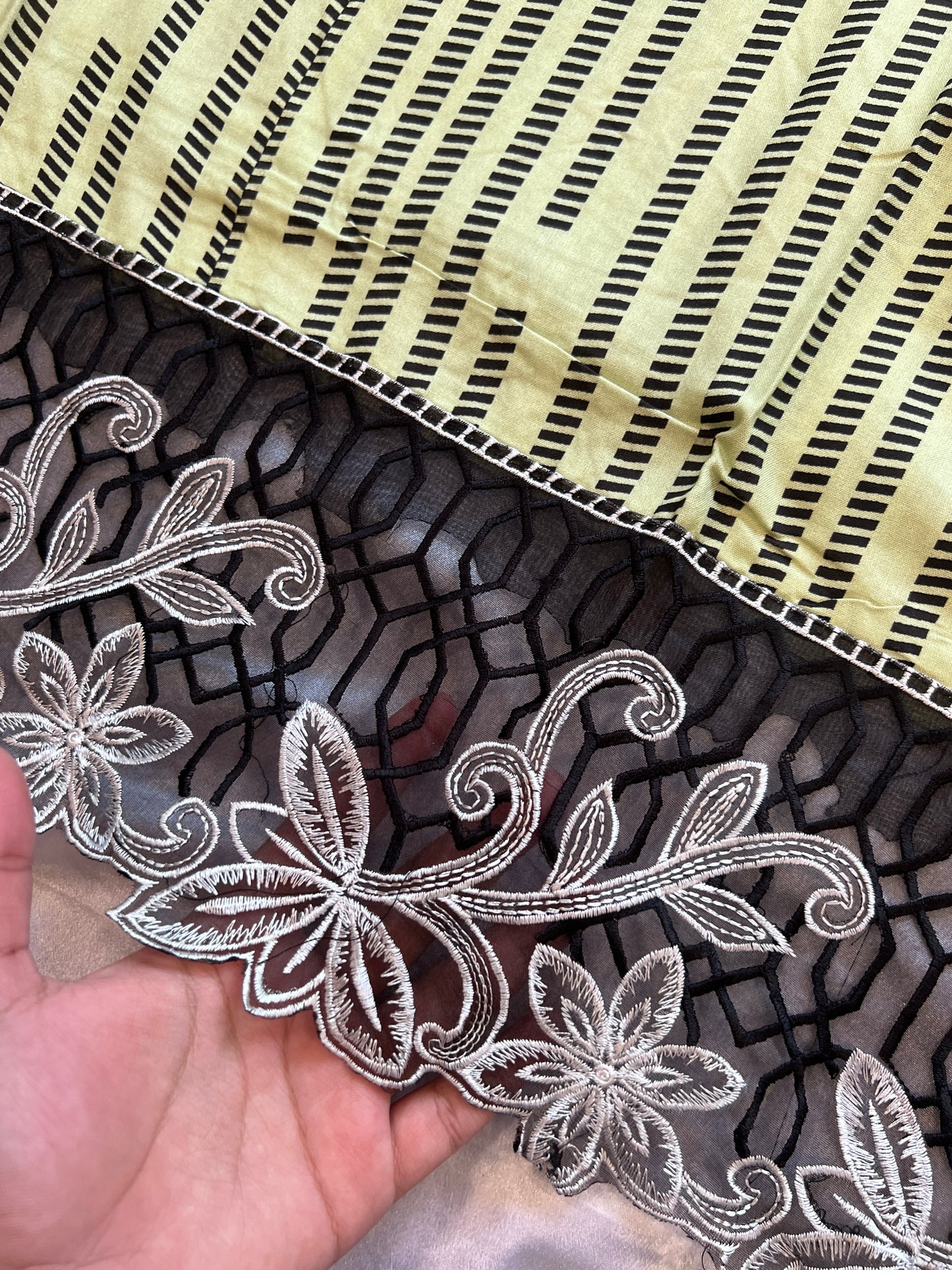 GREEN MAHAM SOFT COTTON EMBROIDER SUIT