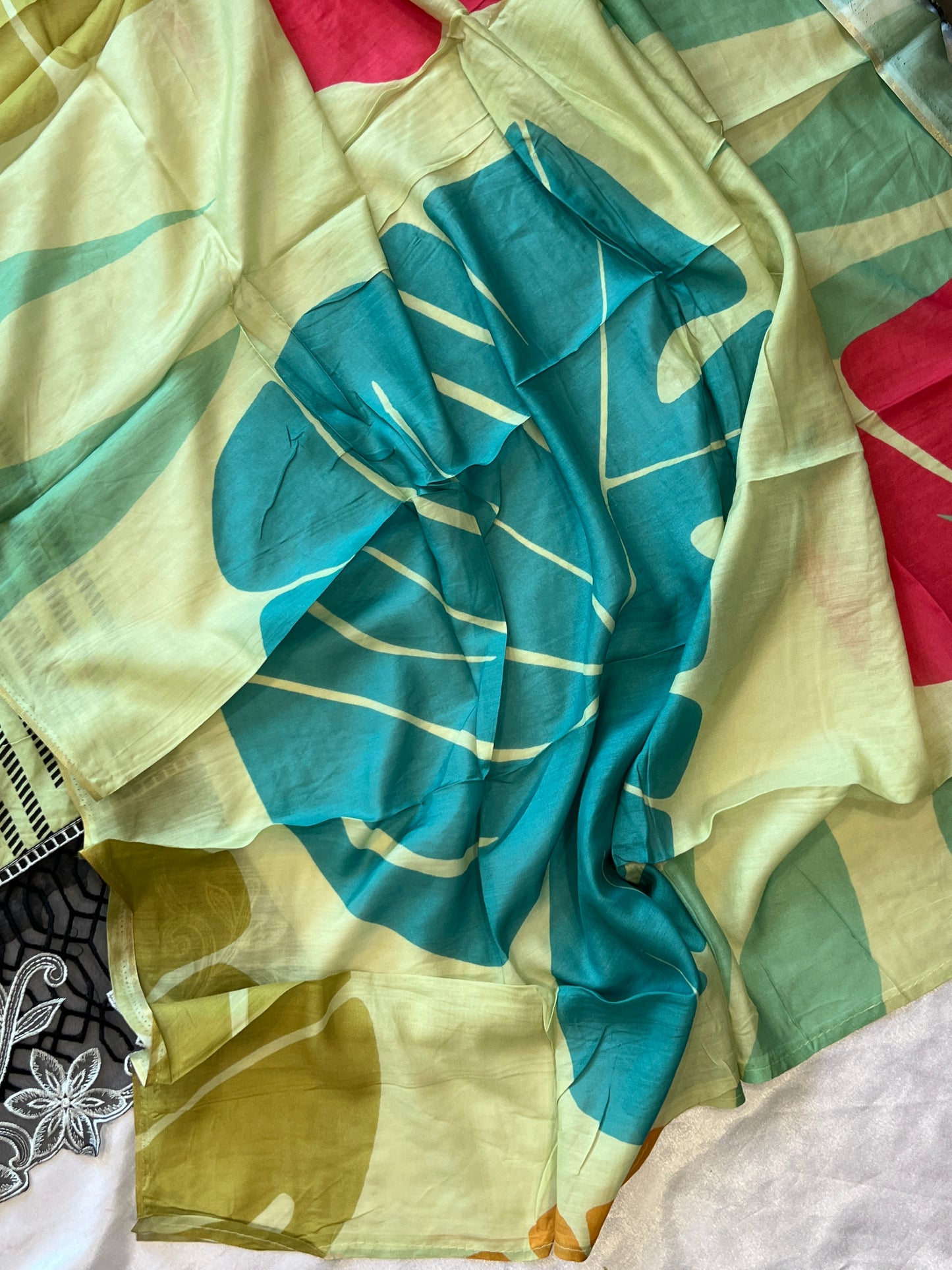 GREEN MAHAM SOFT COTTON EMBROIDER SUIT