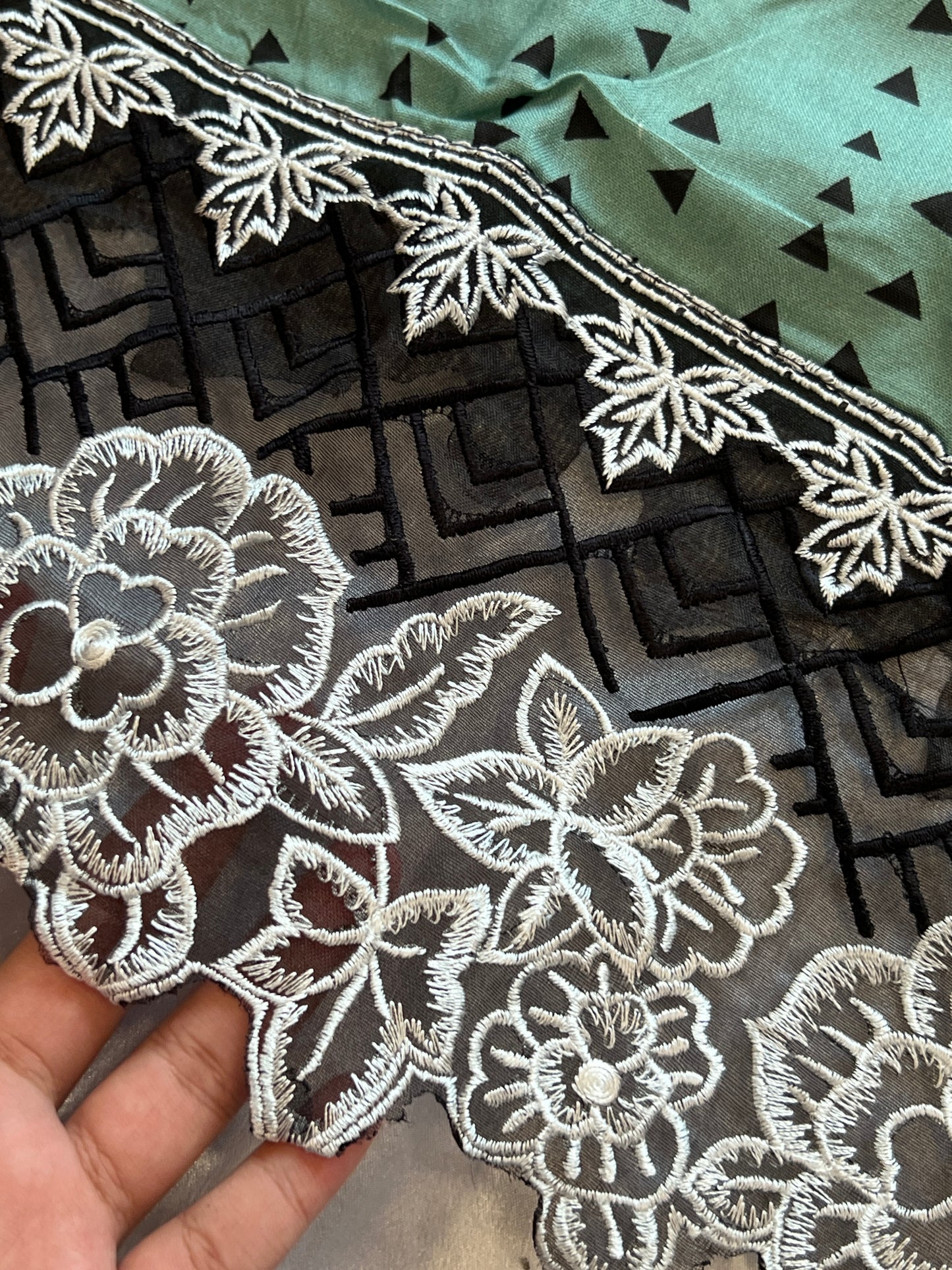 GREEN MAHAM SOFT COTTON EMBROIDER SUIT