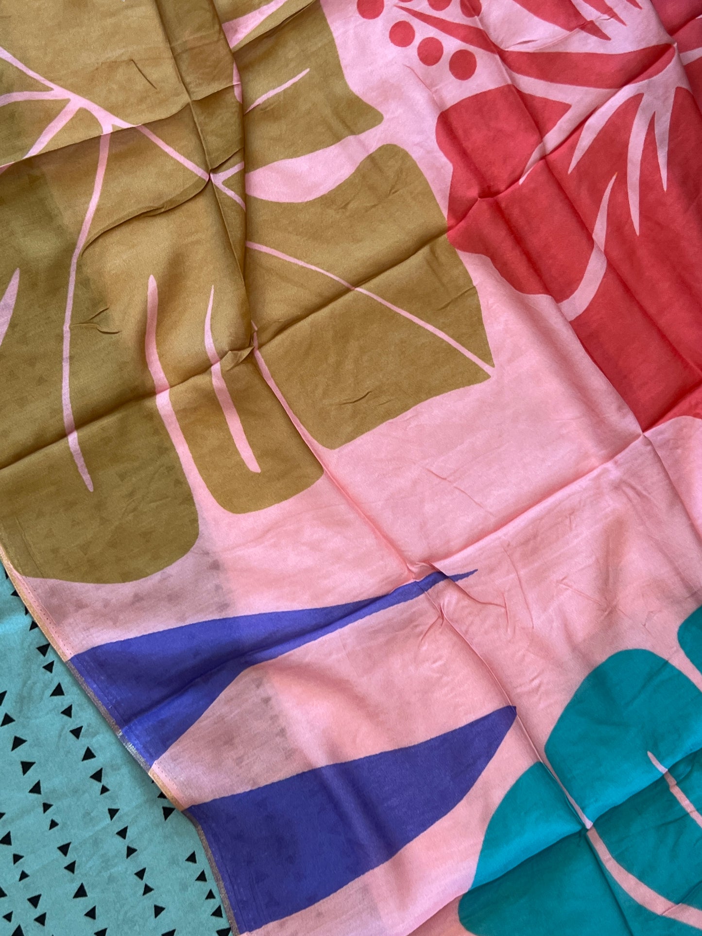 GREEN MAHAM SOFT COTTON EMBROIDER SUIT