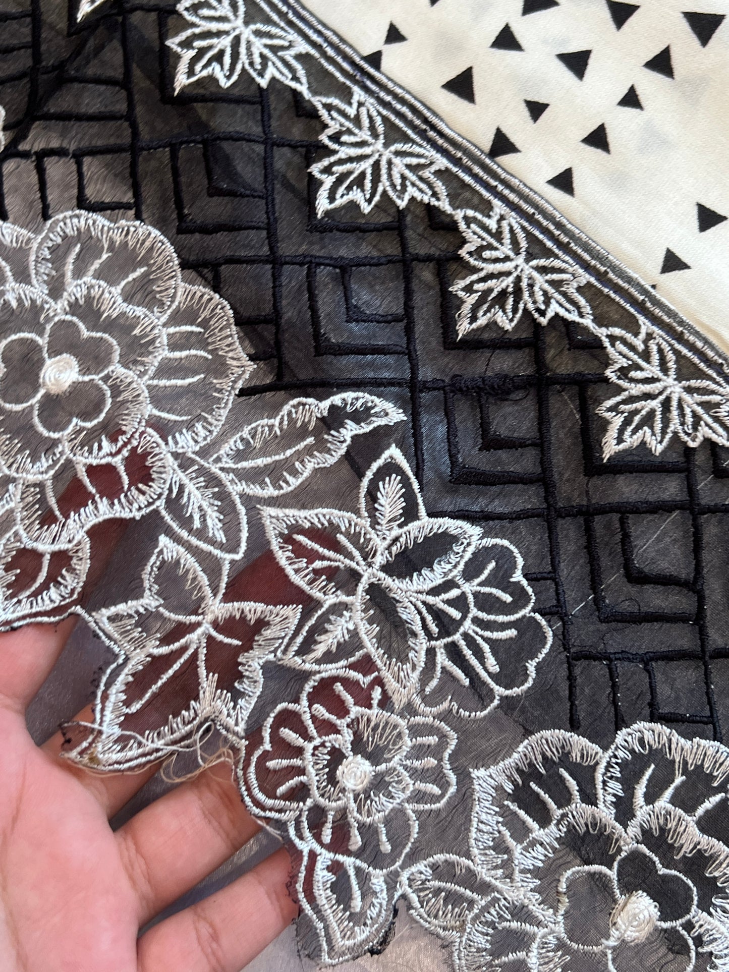 OFF WHITE MAHAM SOFT COTTON EMBROIDER SUIT