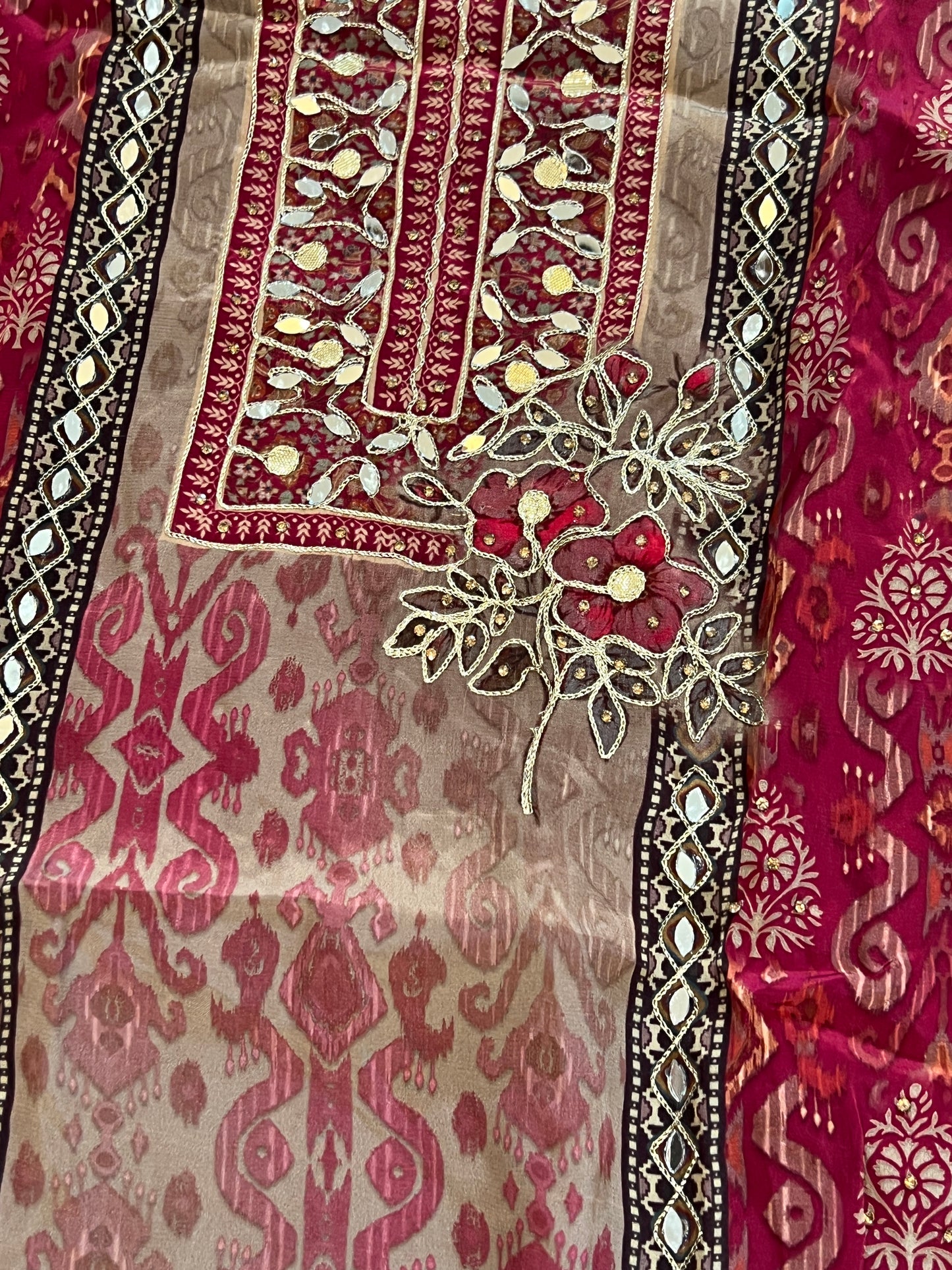 RAHI CREPE READYMADE SUIT Q