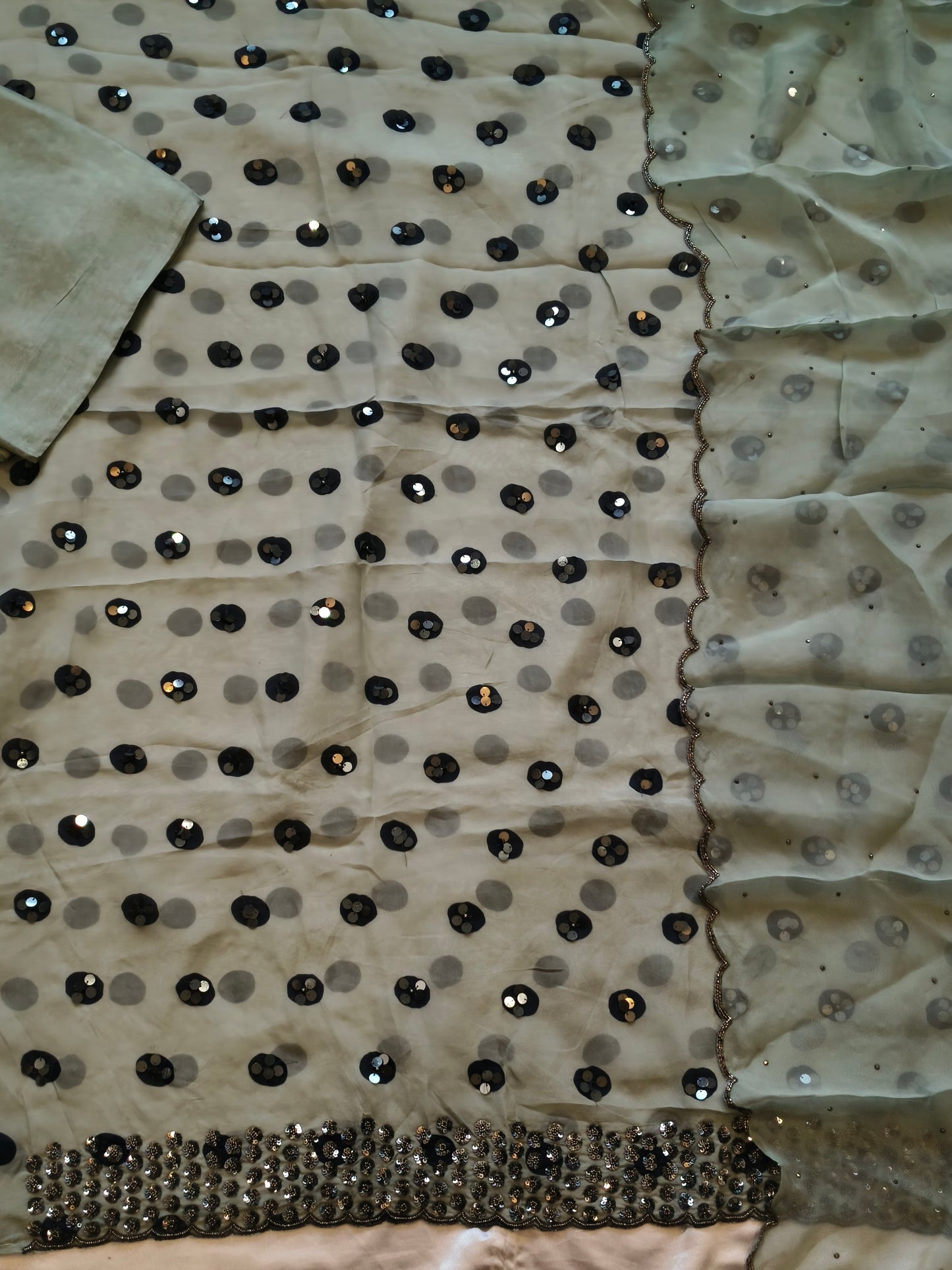 ZARQASH HAND EMBROIDERY SUIT 5