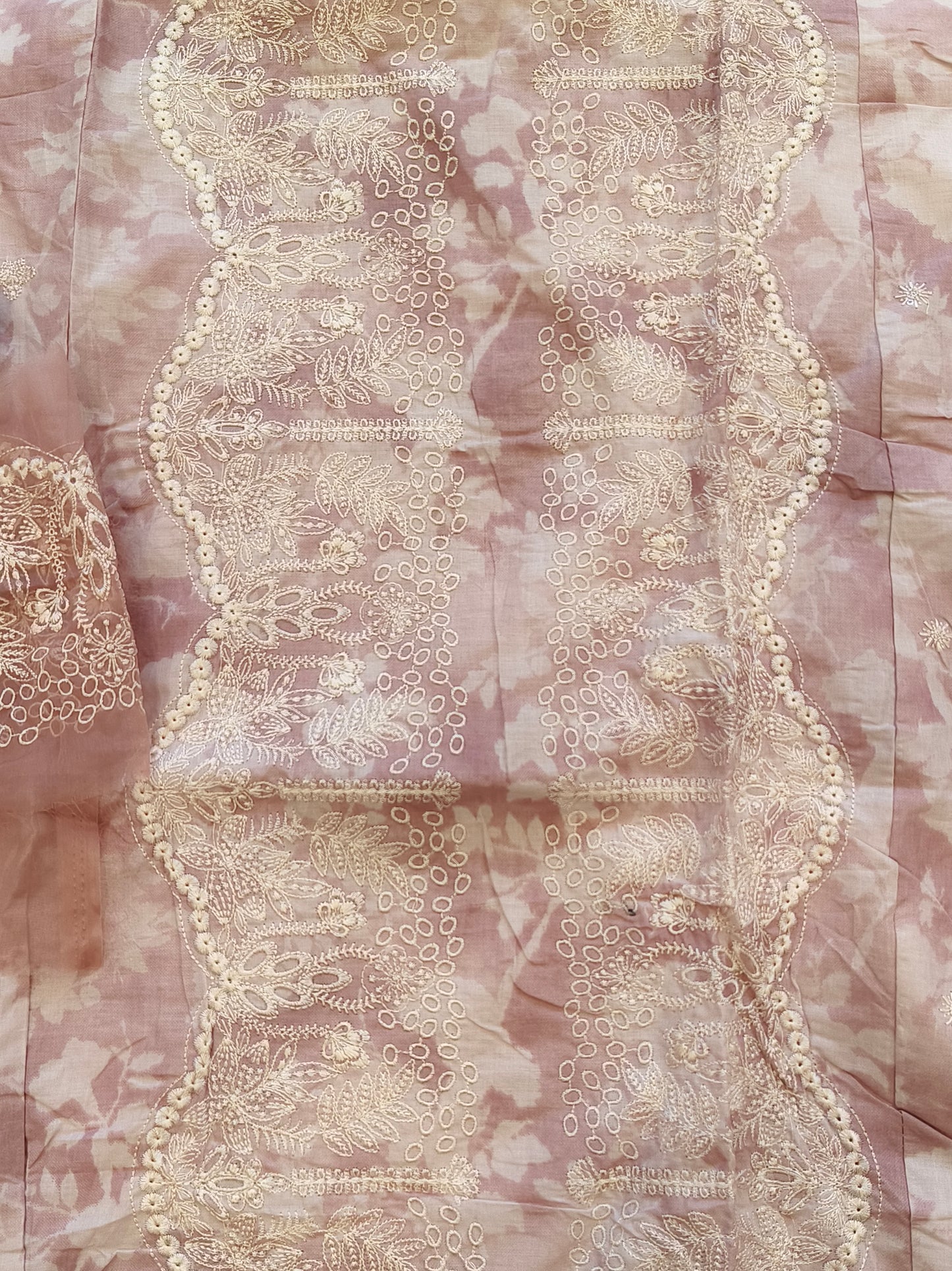 OMBRE CHIKANKARI PATCH SUIT 2