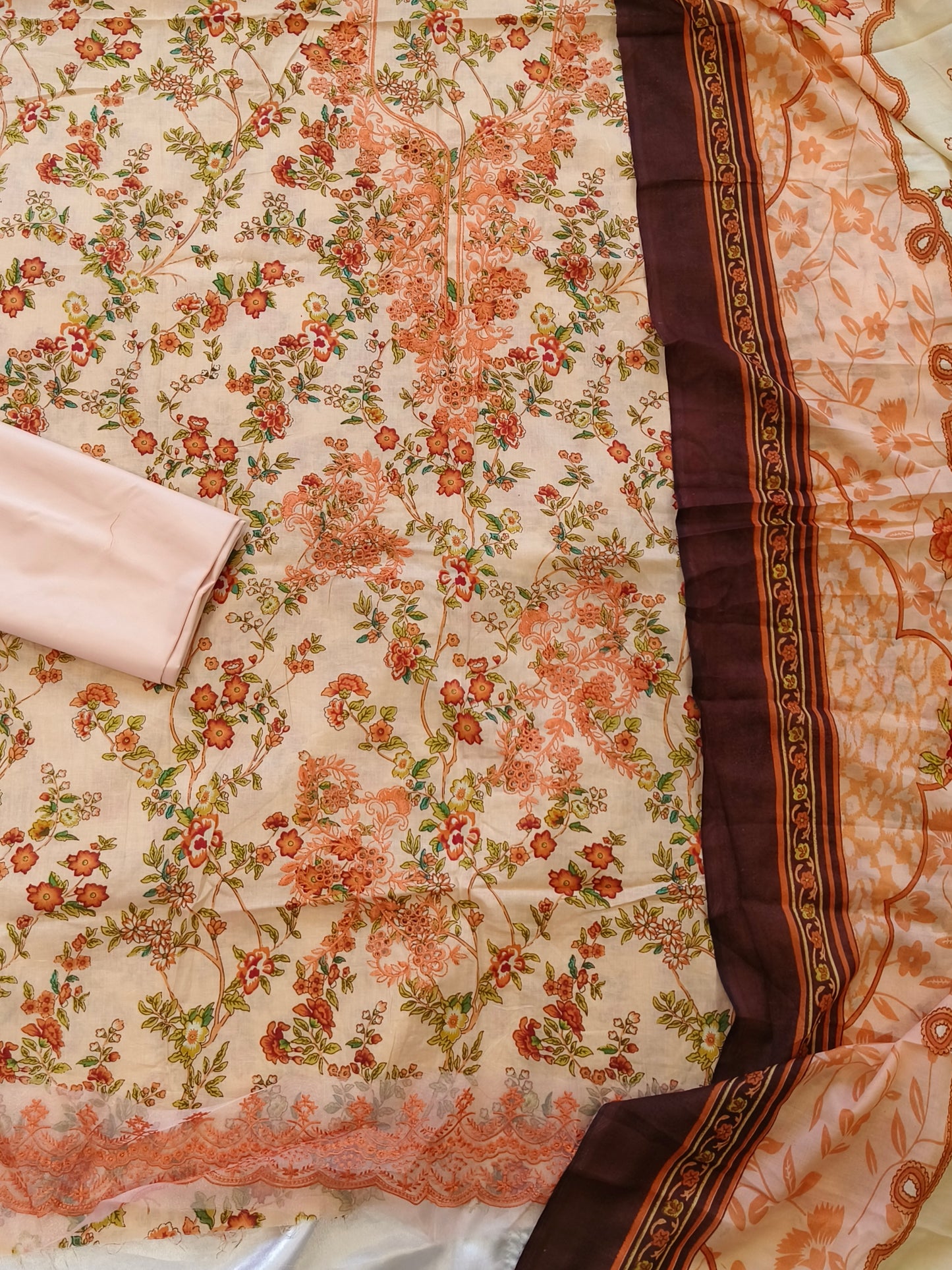 FLORA COTTON EMBROIDERY SUIT 5