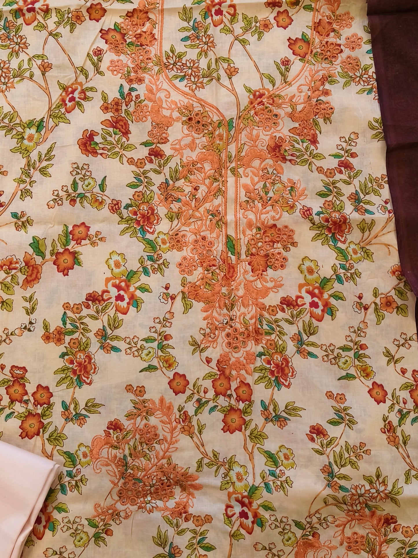 FLORA COTTON EMBROIDERY SUIT 5