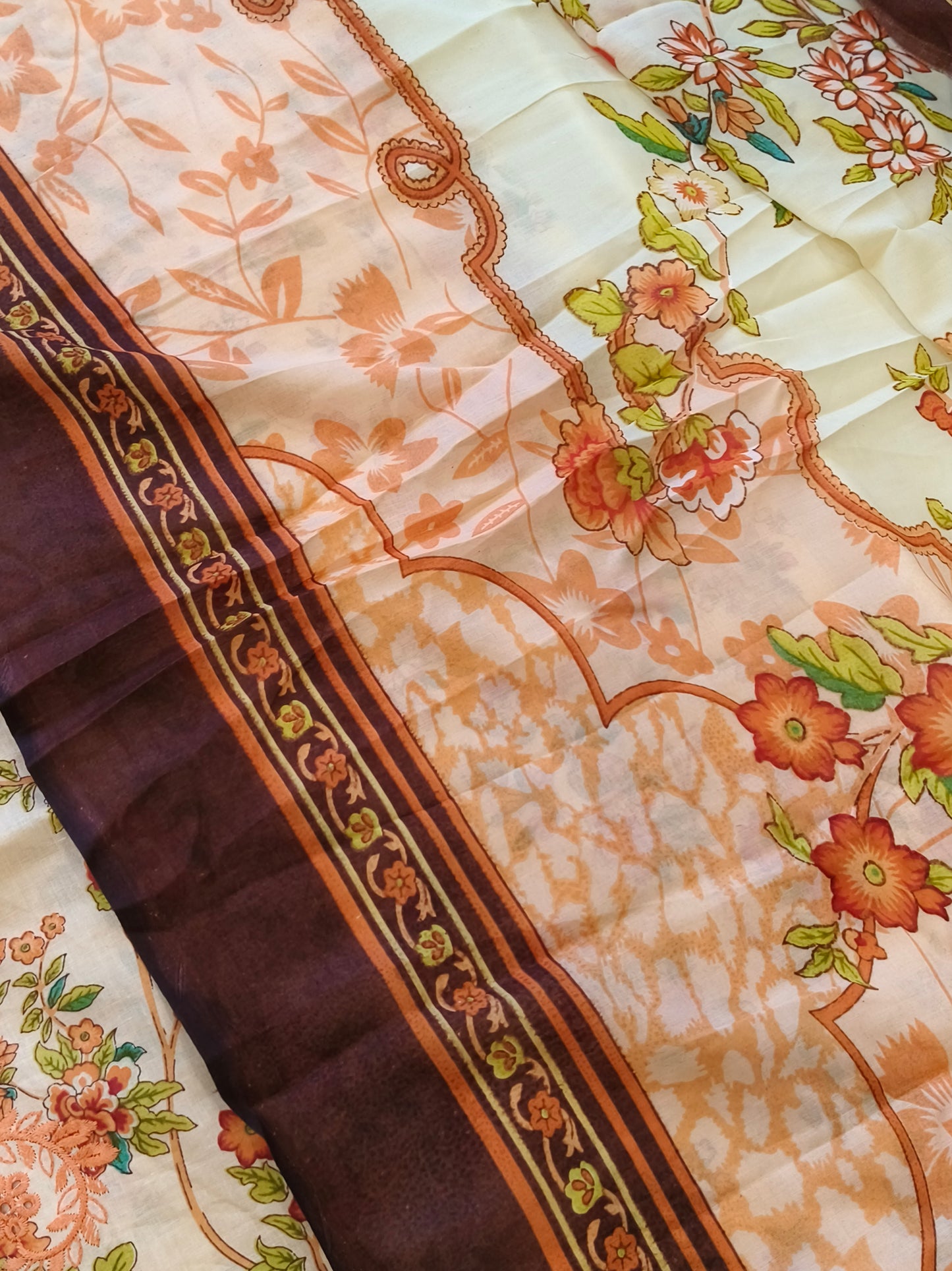 FLORA COTTON EMBROIDERY SUIT 5