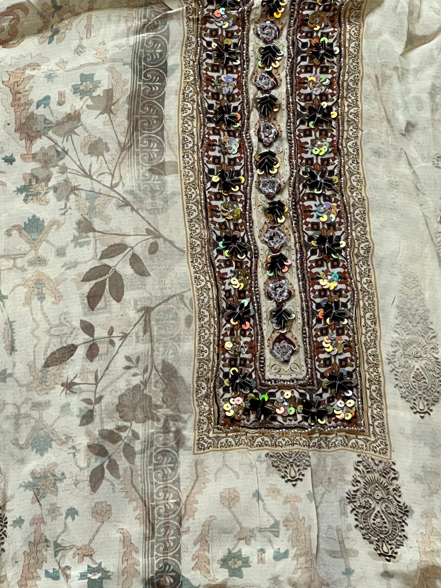 NAZAKAT CREPE EMBROIDERY SUIT 1