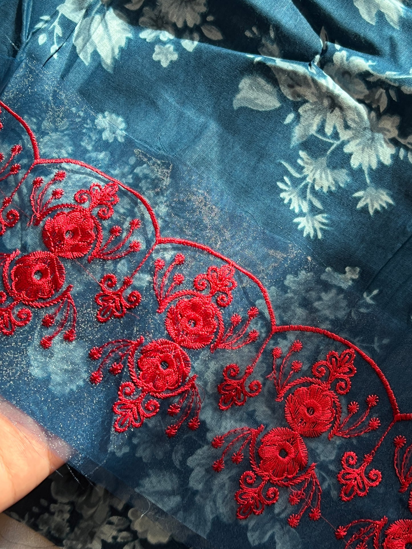 FLORA COTTON EMBROIDERY SUIT 1