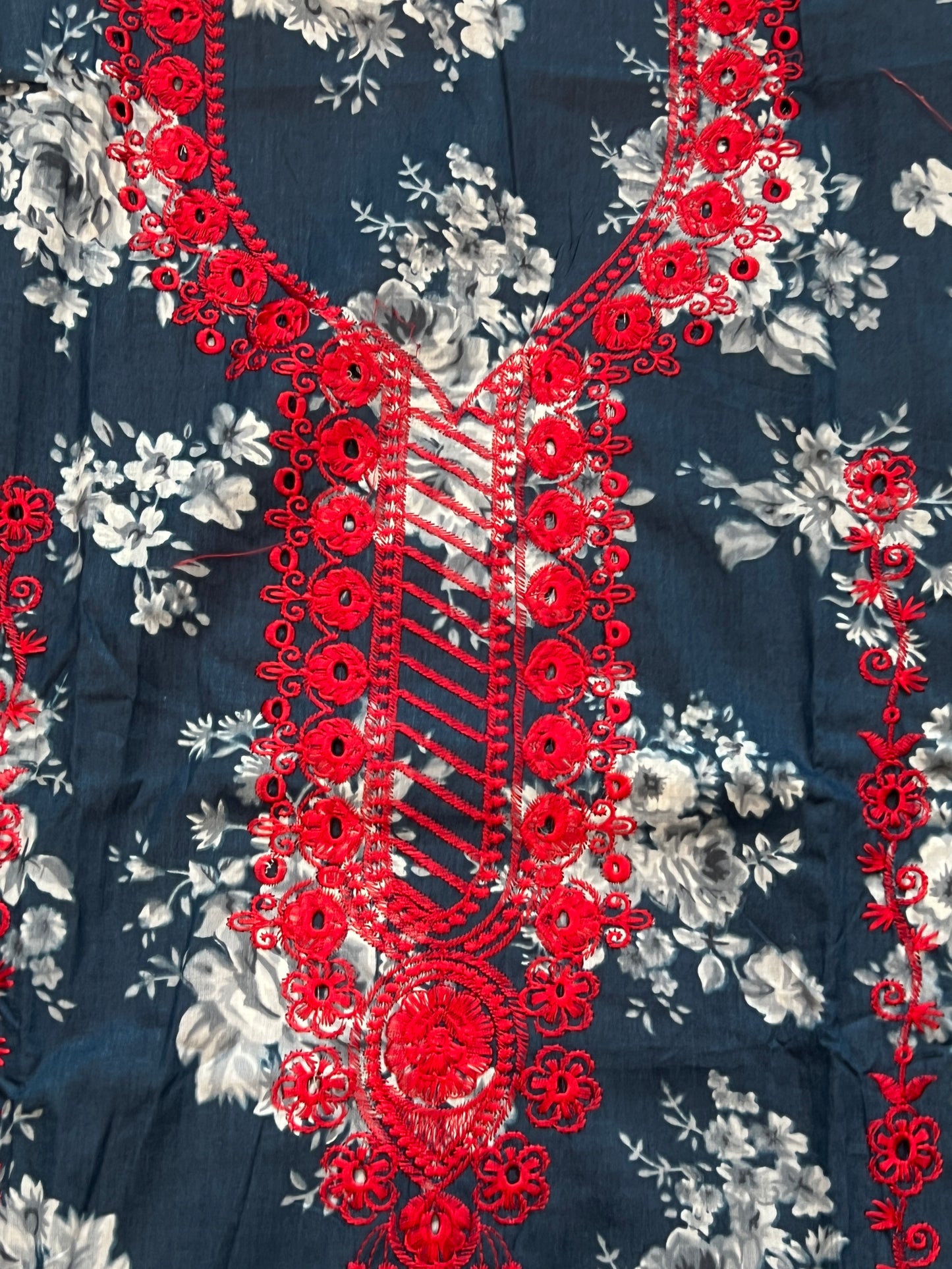 FLORA COTTON EMBROIDERY SUIT 1