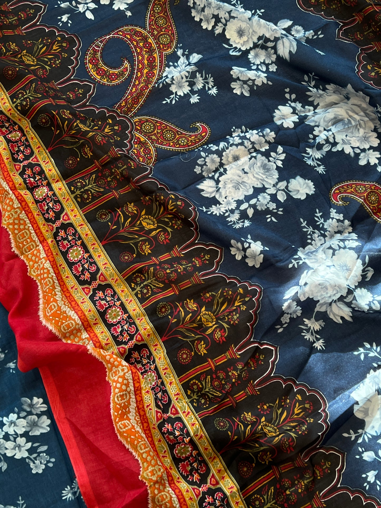FLORA COTTON EMBROIDERY SUIT 1
