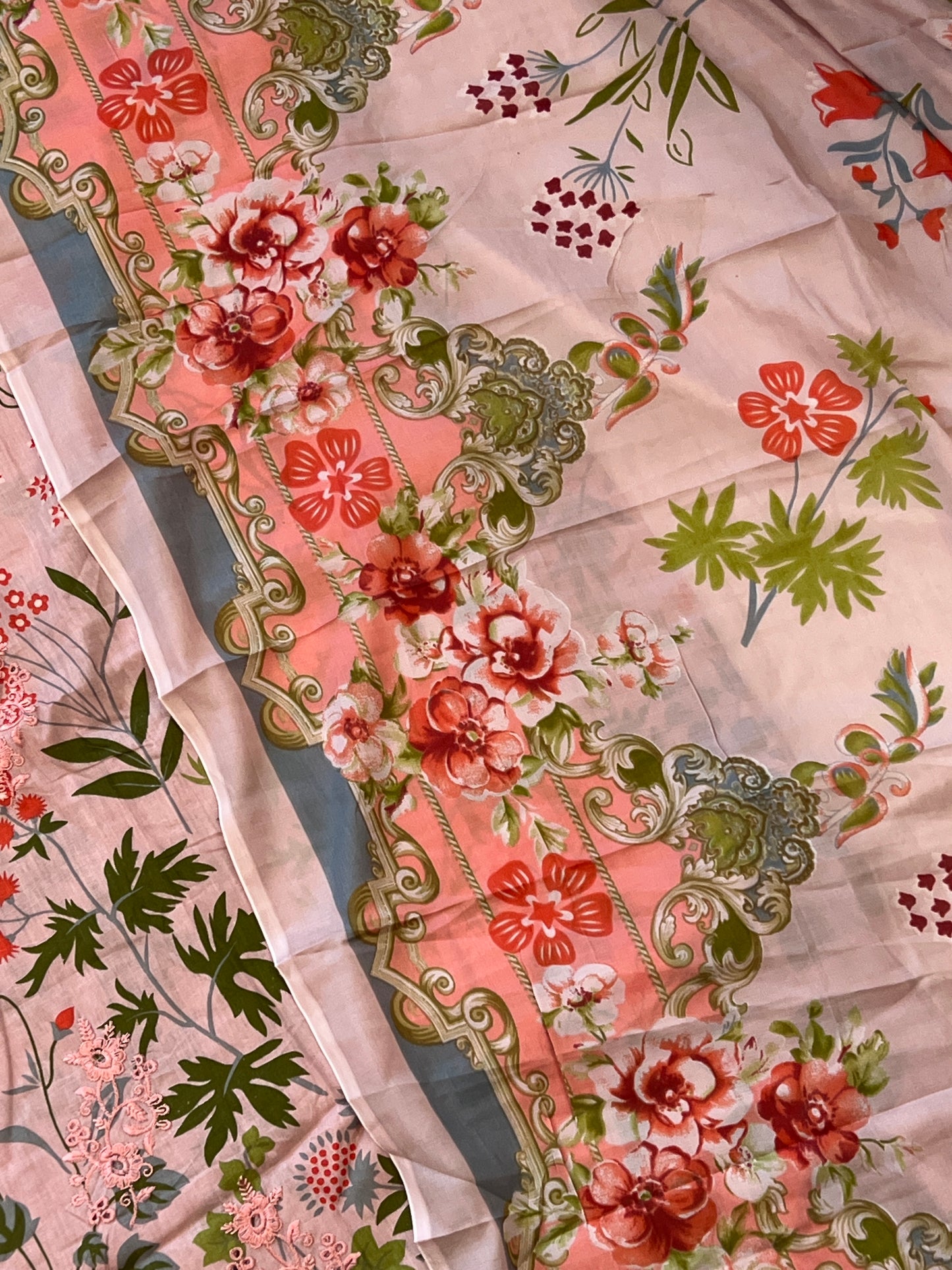 FLORA COTTON EMBROIDERY SUIT 4