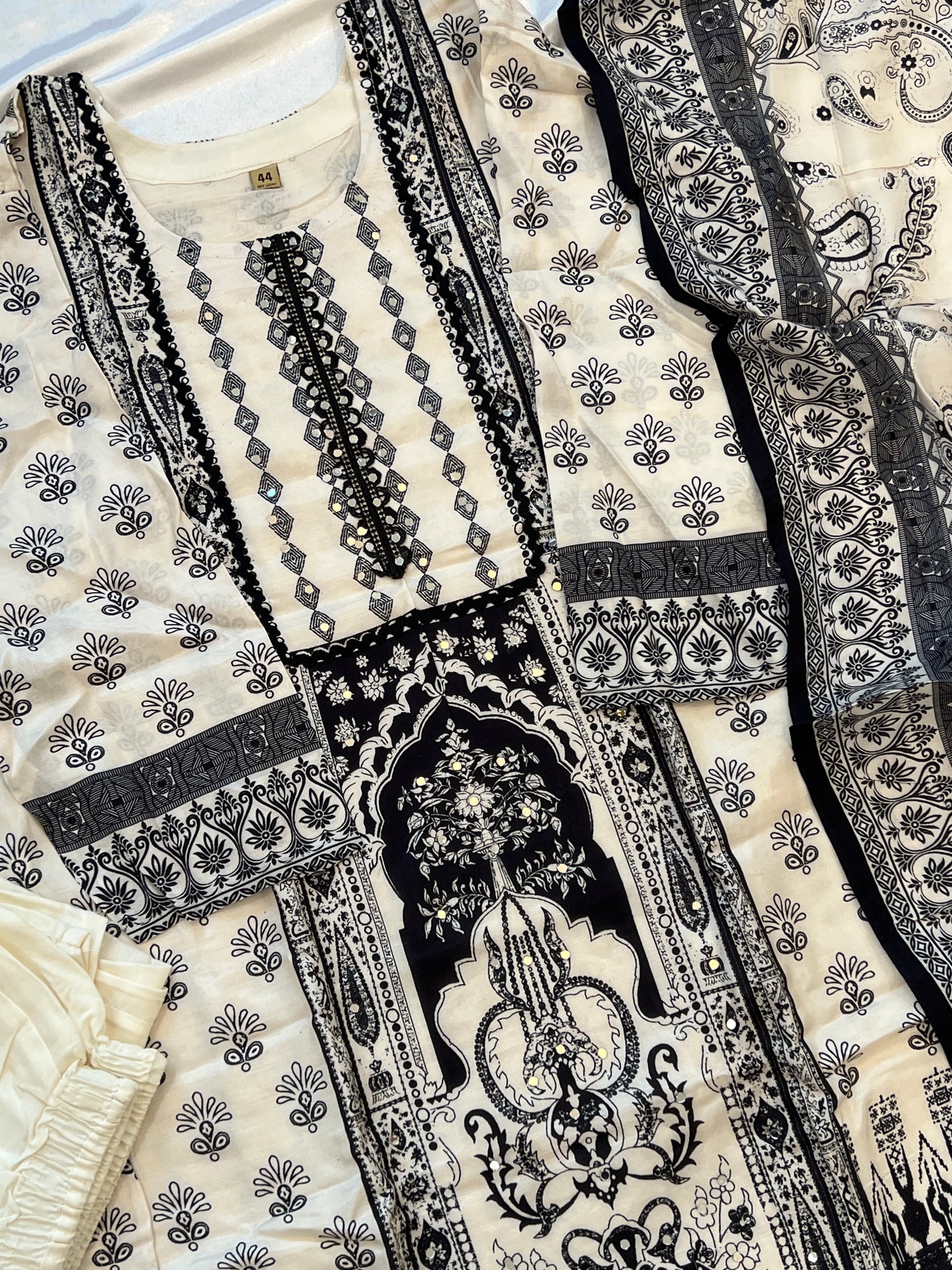SF MUSLIN READYMADE SUIT 102