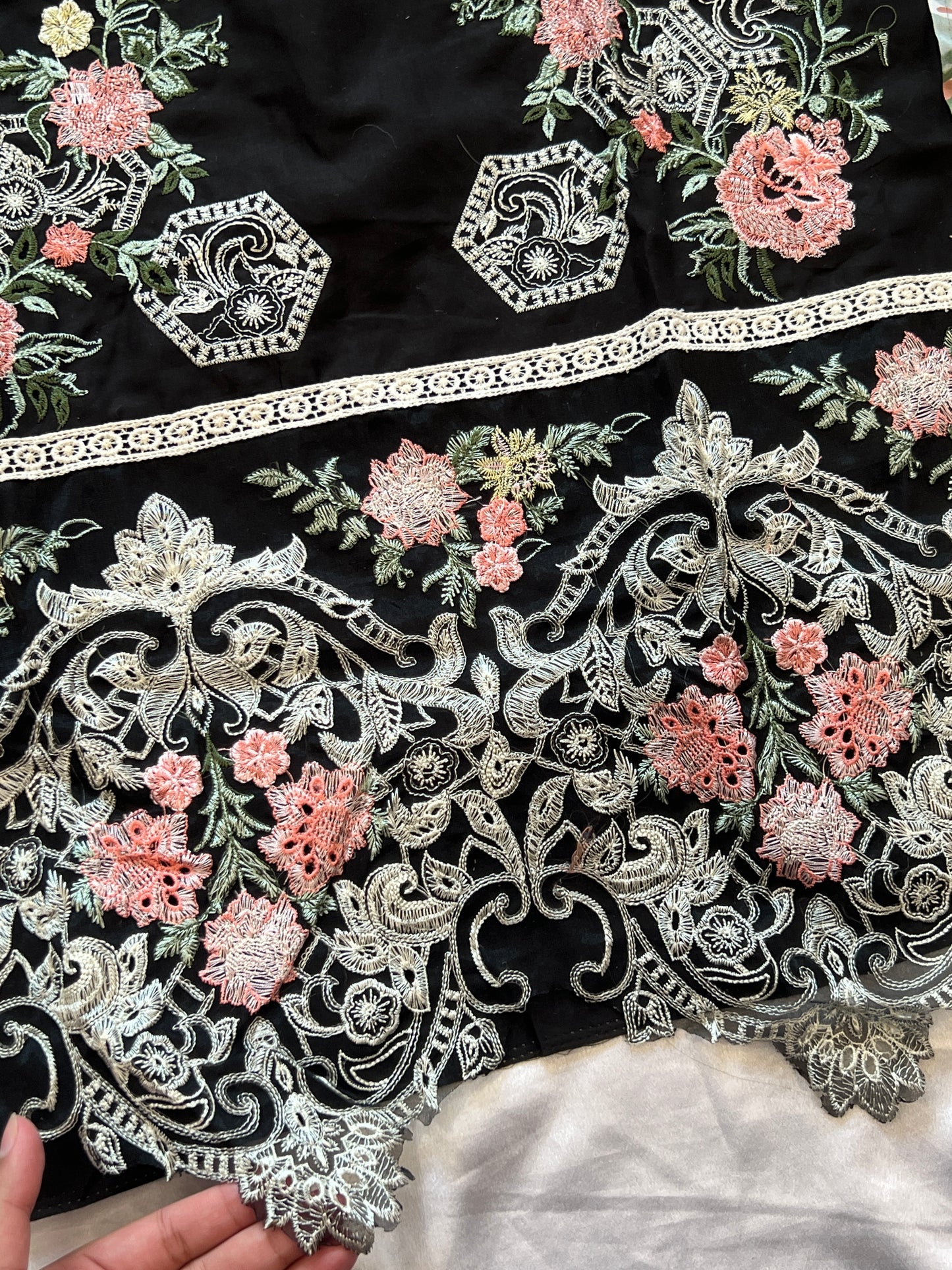 BLACK HANIA LAWN COTTON EMBROIDERY SUIT