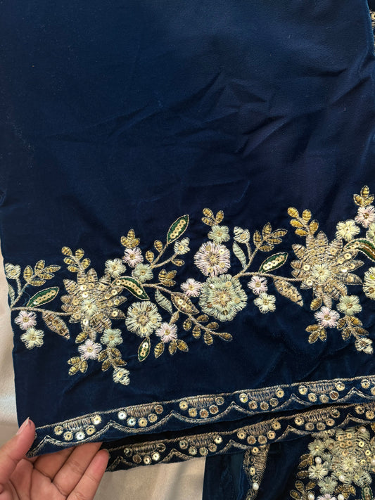 JIMMY CHOO BLUE VELVET READYMADE SUIT 3 Q