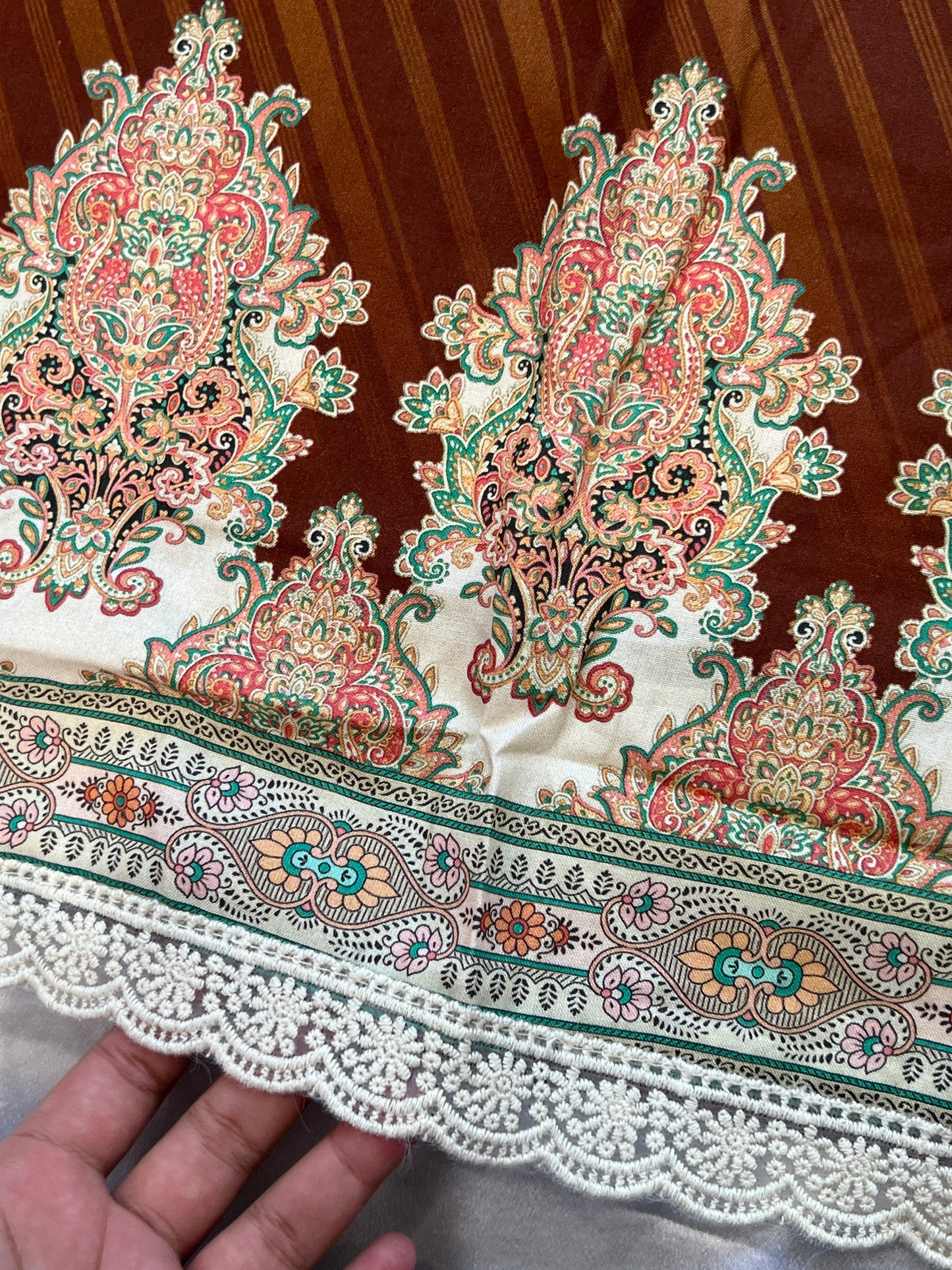 MARKESH LAWN EMBROIDER SUIT 1