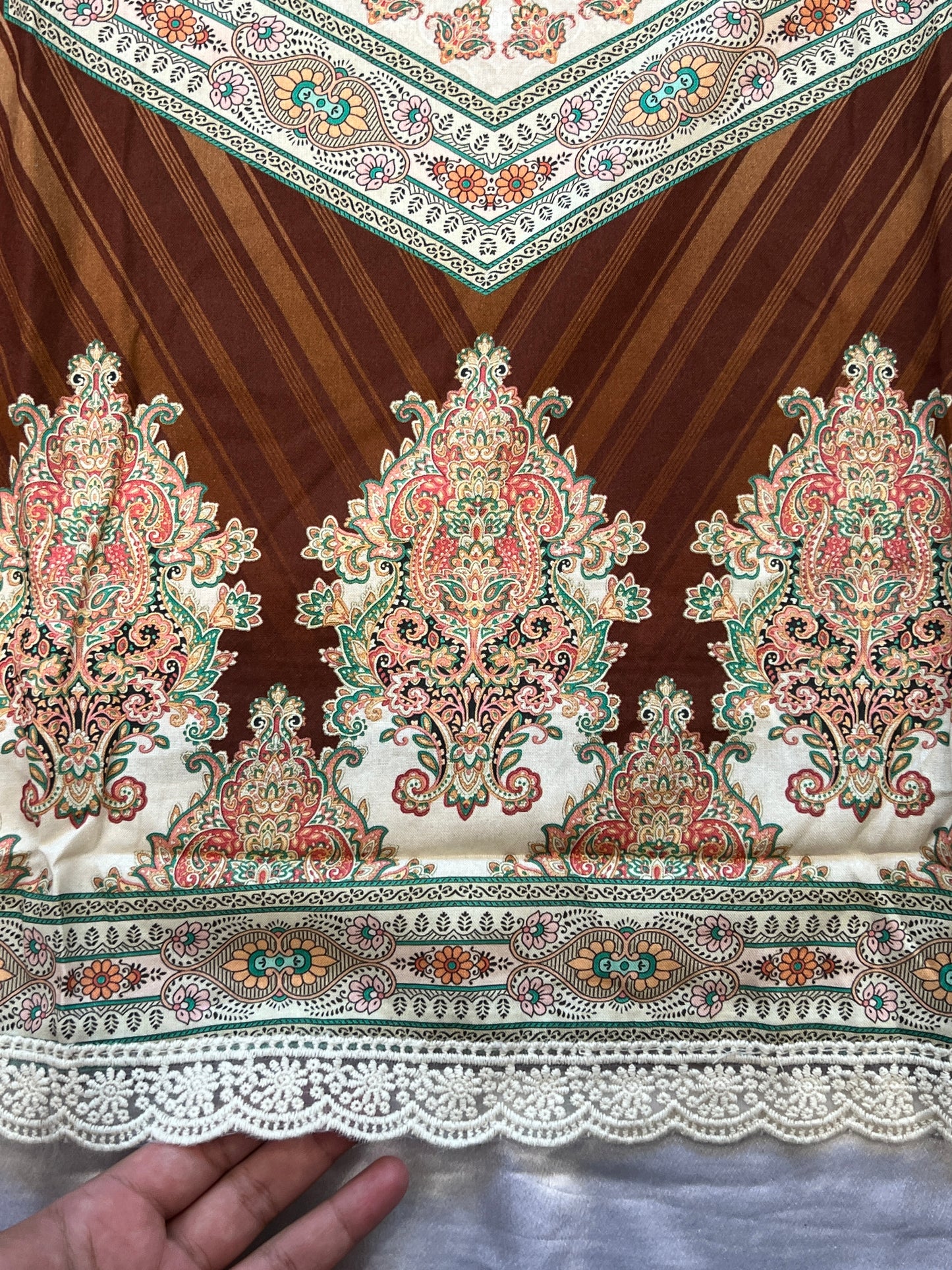 MARKESH LAWN EMBROIDER SUIT 1