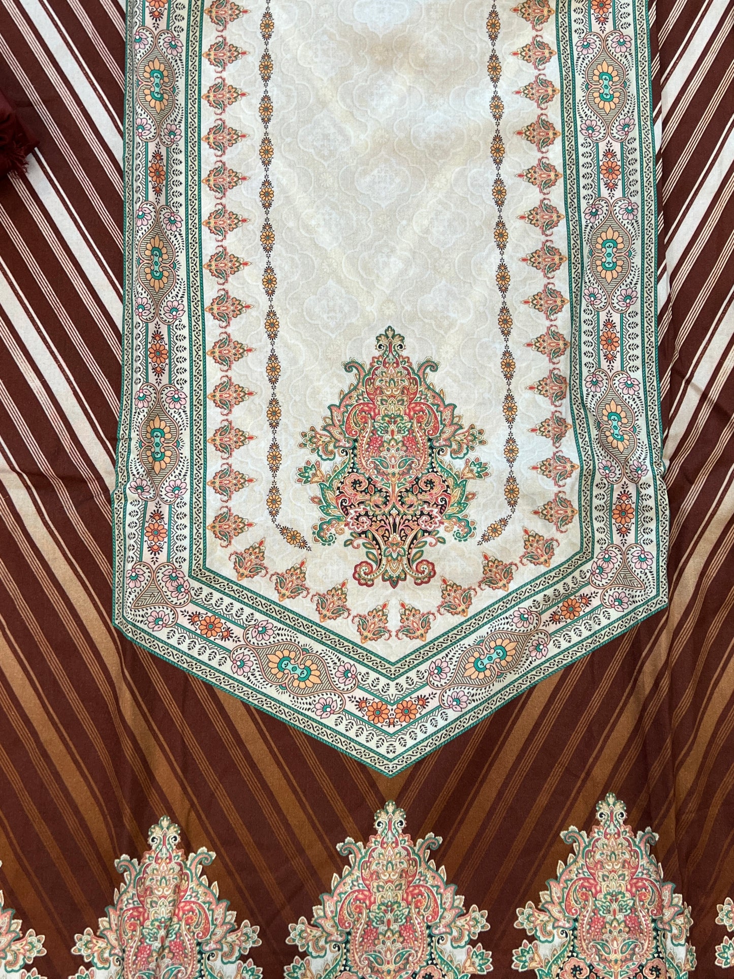 MARKESH LAWN EMBROIDER SUIT 1