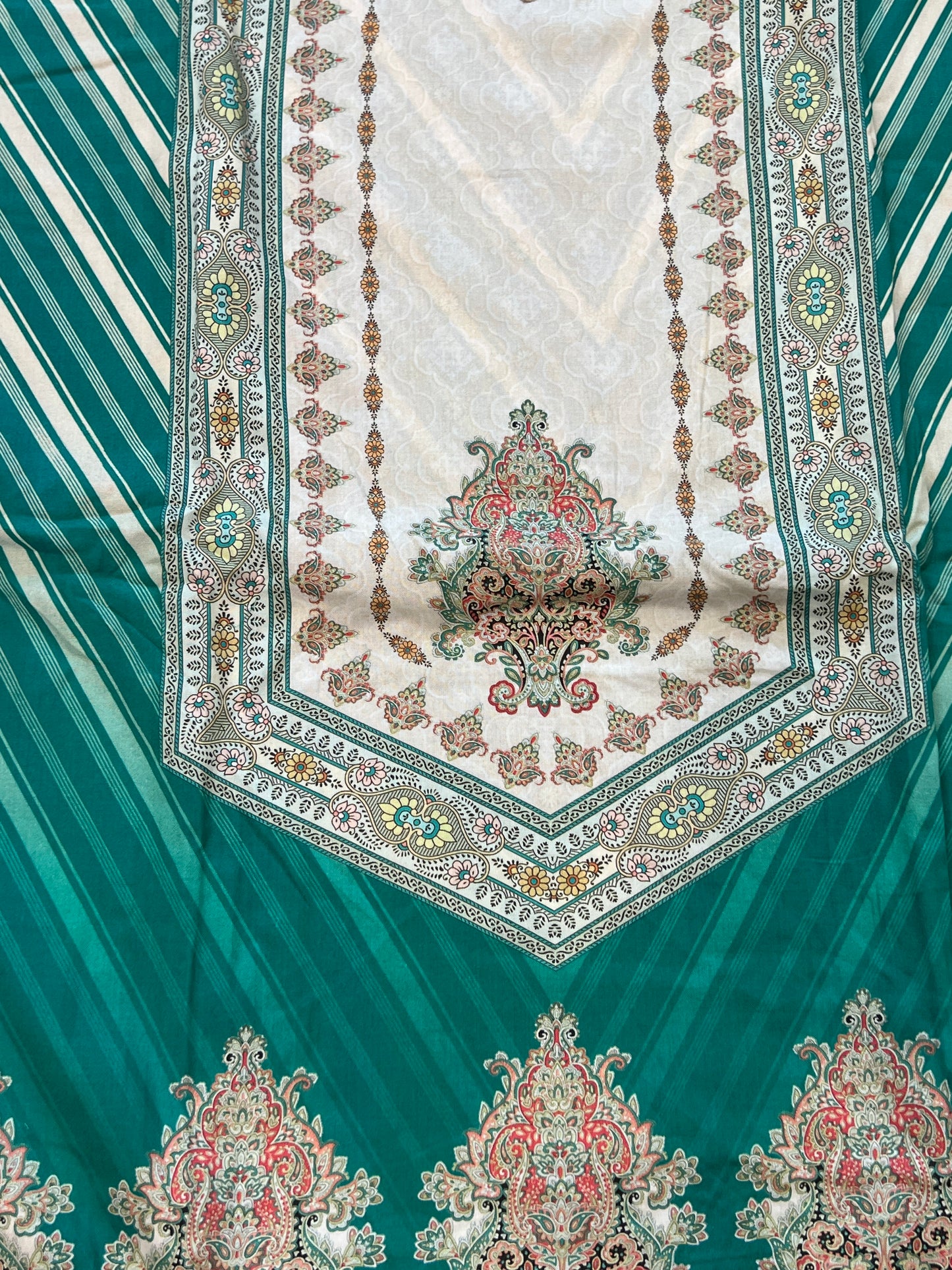 MARKESH LAWN EMBROIDER SUIT 2